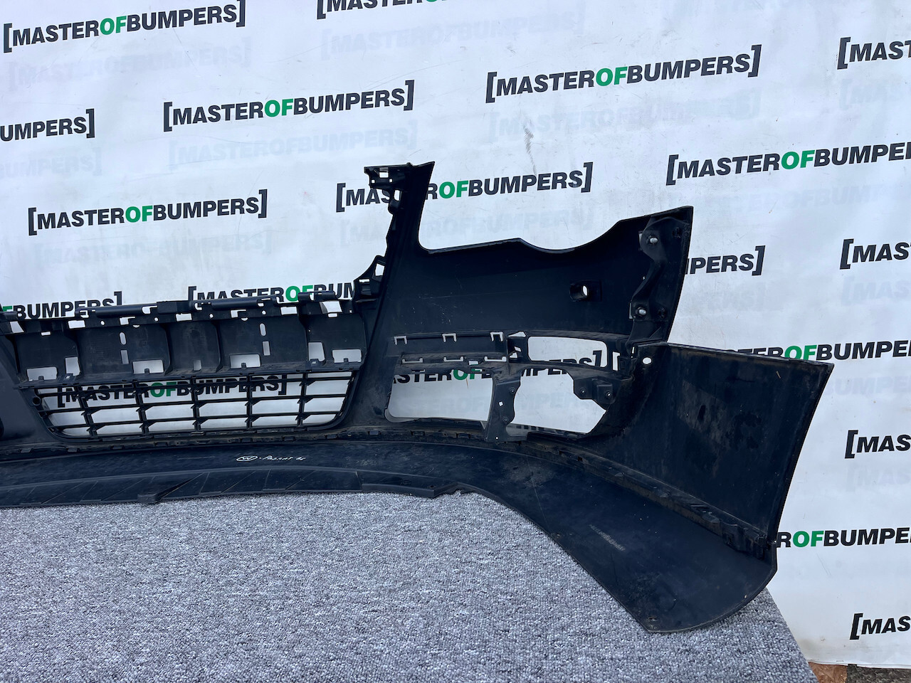 VW Passat Se B6 Saloon Estate 2006-2010 Front Bumper 4 Pdc Genuine [v722]