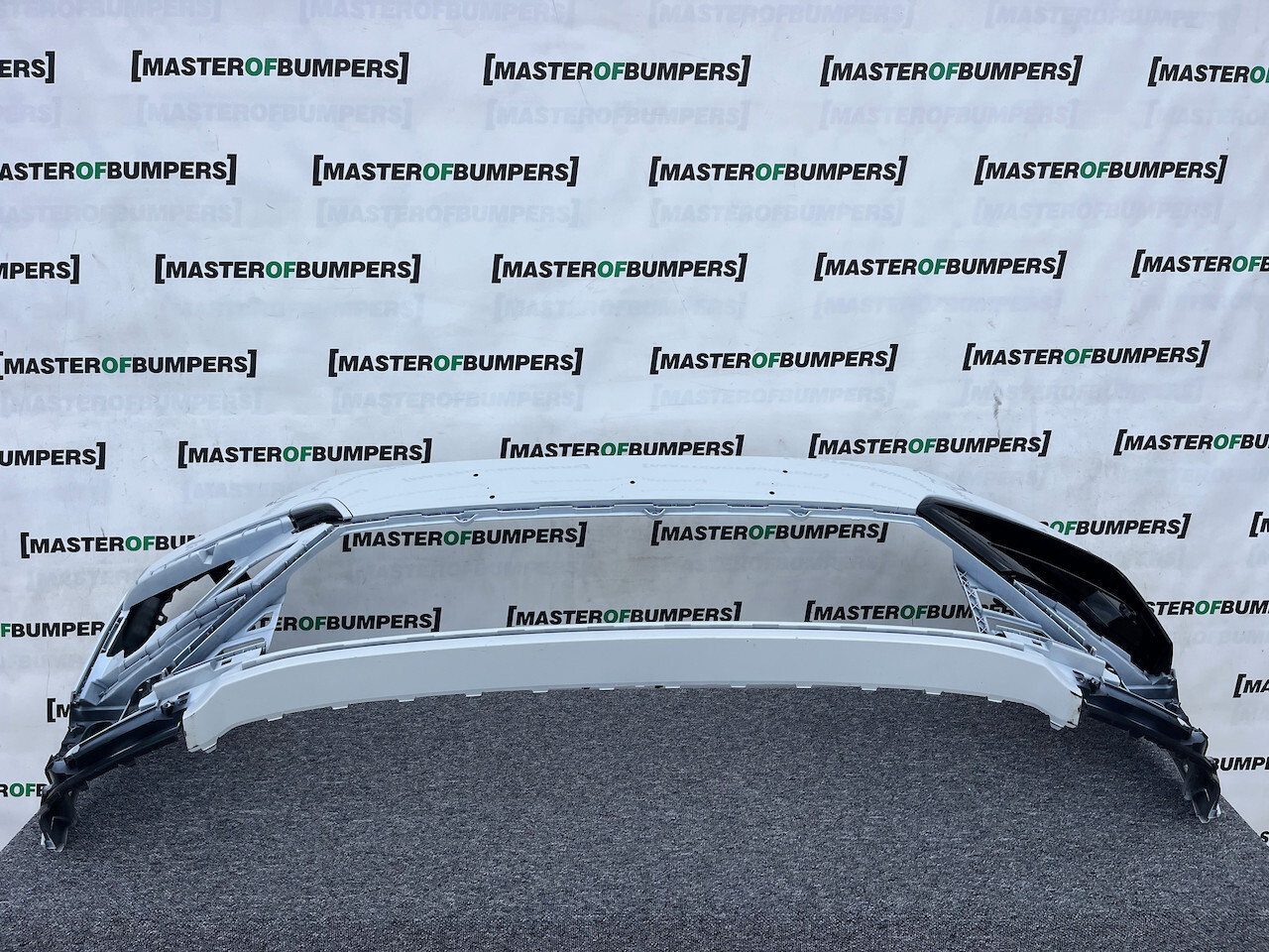 VW Tiguan R Line Mk2 Suv 2016-2019 Front Bumper 4 Pdc + Jets Genuine [v21]