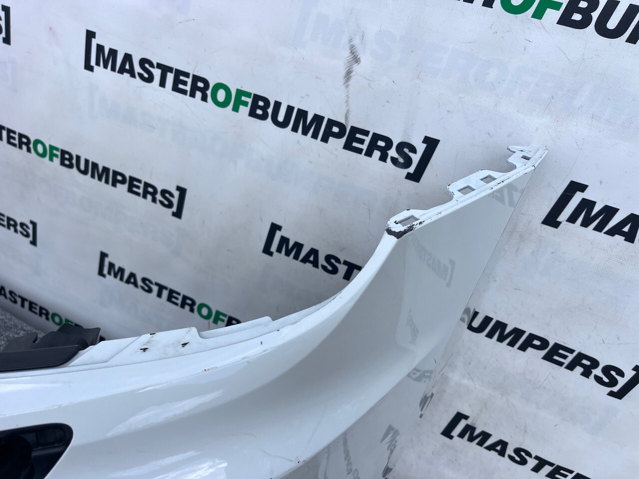 VW Tiguan R Line Mk2 Suv 2016-2019 Front Bumper 4 Pdc + Jets Genuine [v21]