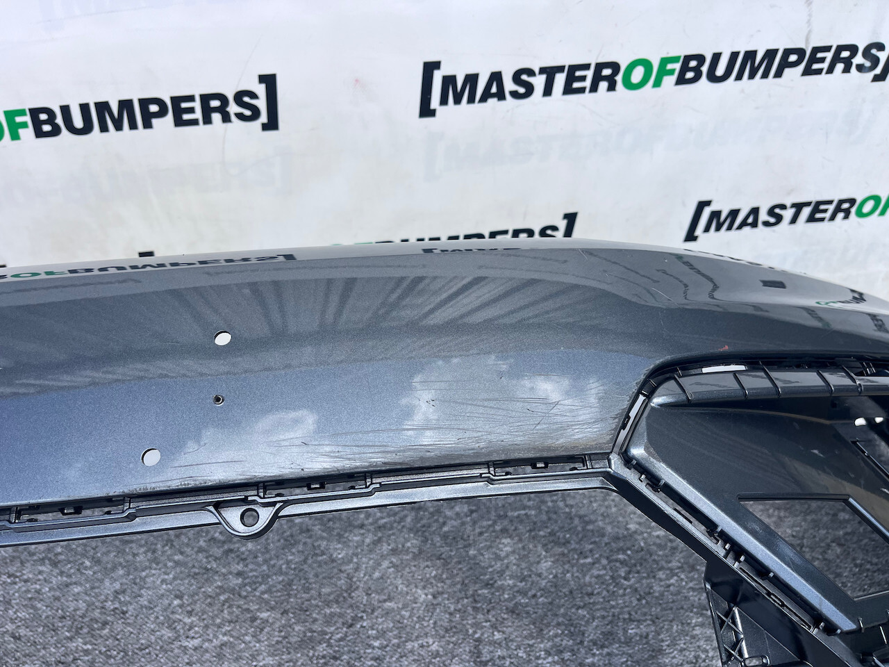 VW Tiguan R Line Mk2 Suv 2016-2019 Front Bumper 6 Pdc No Jets Genuine [v230]