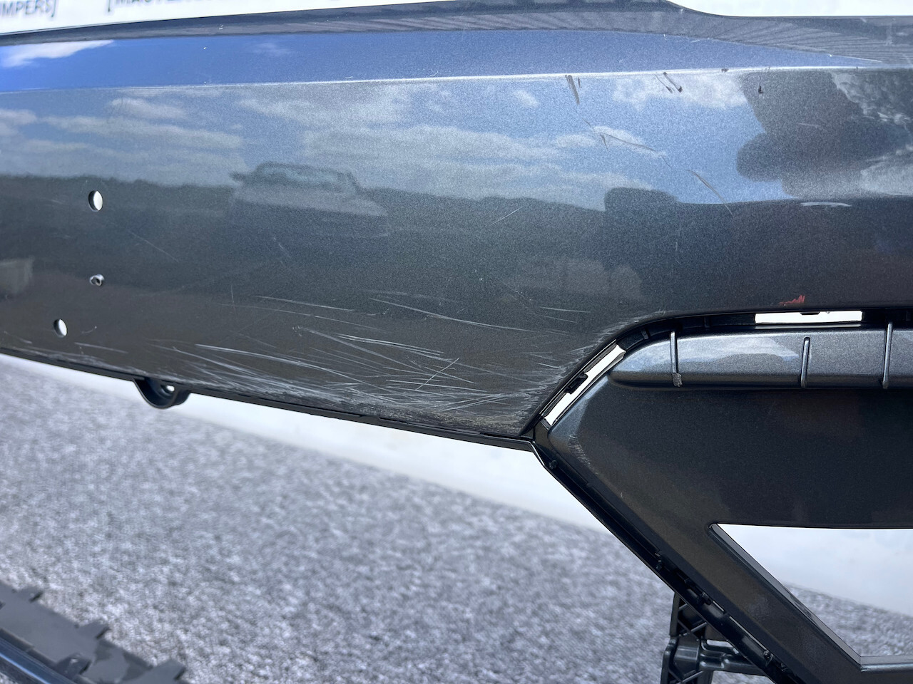 VW Tiguan R Line Mk2 Suv 2016-2019 Front Bumper 6 Pdc No Jets Genuine [v230]