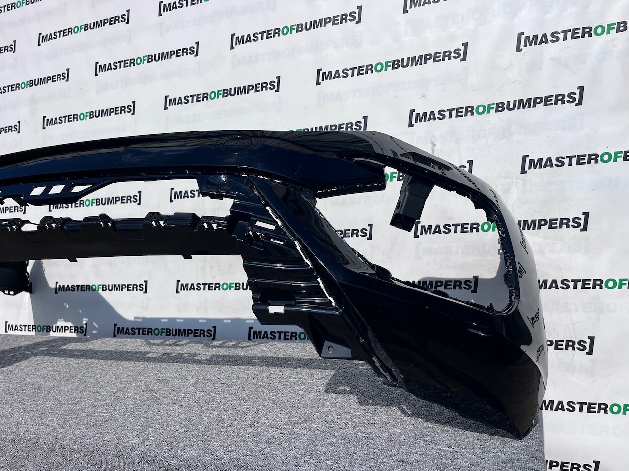 VW Touareg R Line Tdi V6 Mk3 2019-2023 Front Bumper 6 Pdc +jets Genuine [v334]