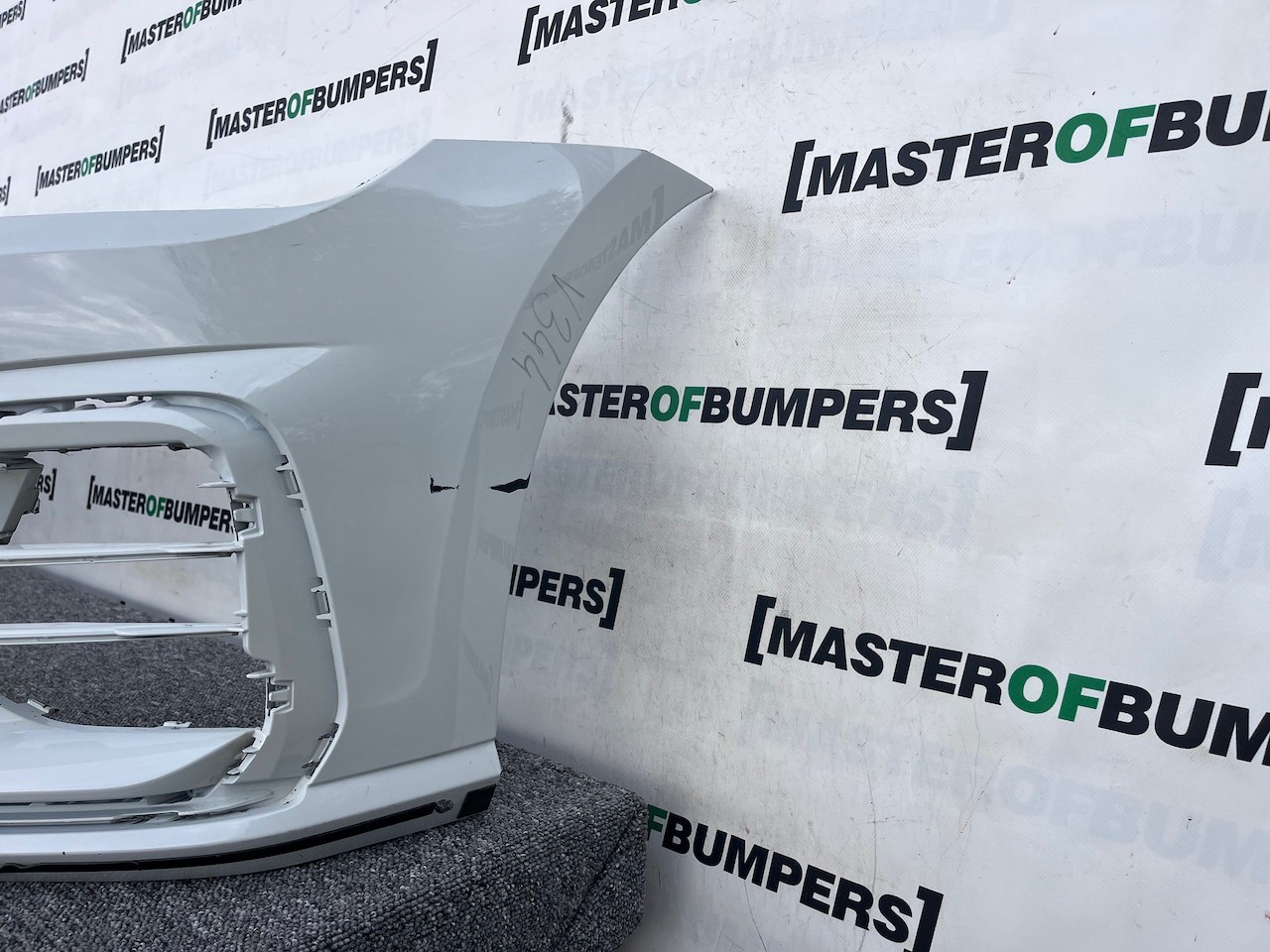 VW Golf Gti Mk7 Lift Hatchback 2017-2019 Front Bumper 4 Pdc + Jet Genuine [v344]