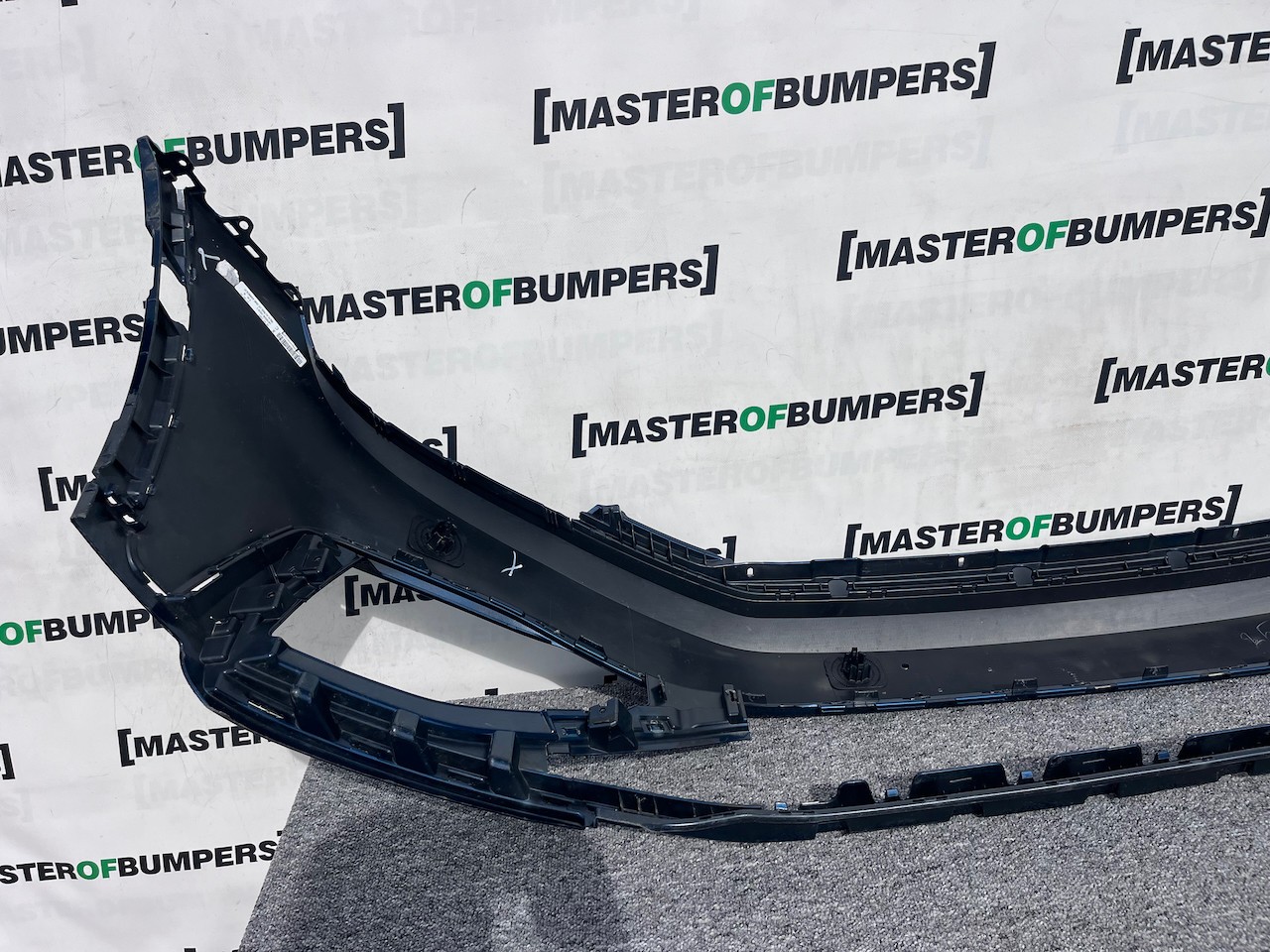 VW Passat Alltrack Estate B8 Lift 2019-2023 Front Bumper 4 Pdc Genuine [v358]