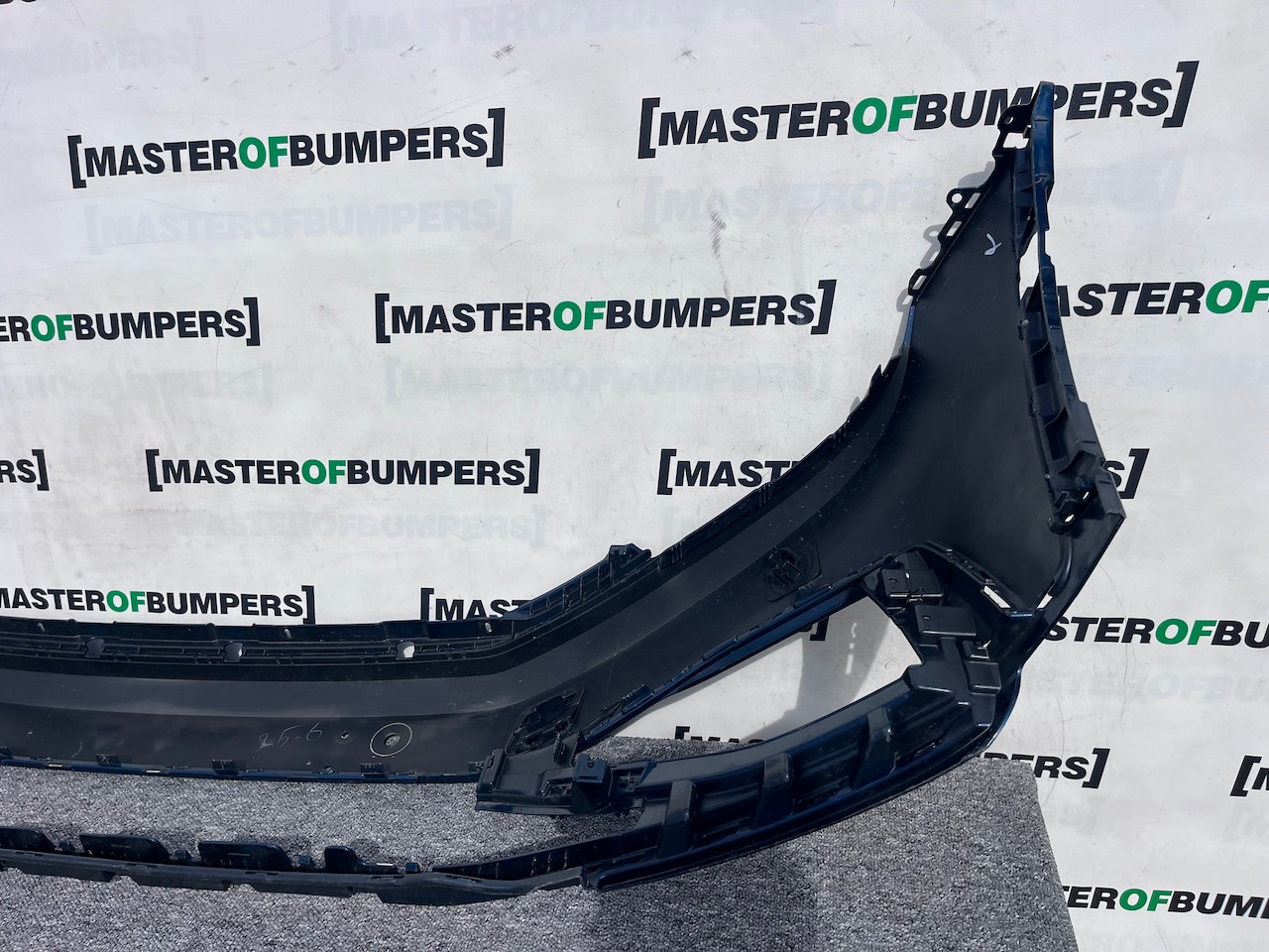 VW Passat Alltrack Estate B8 Lift 2019-2023 Front Bumper 4 Pdc Genuine [v358]