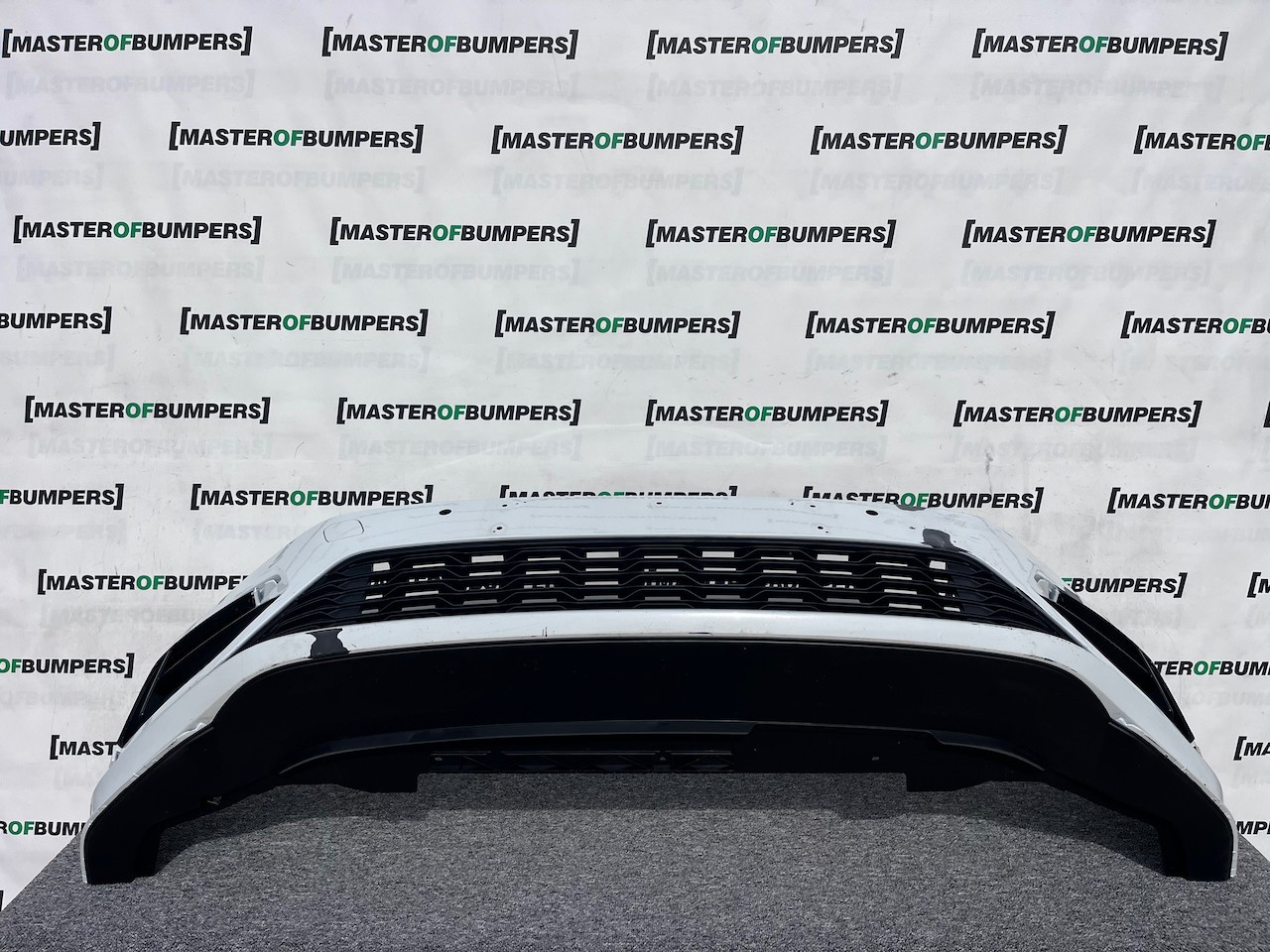 VW Golf R Line Mk7.5 Hatchba 2017-2019 Front Bumper 4 Pdc No Jets Genuine [v361]