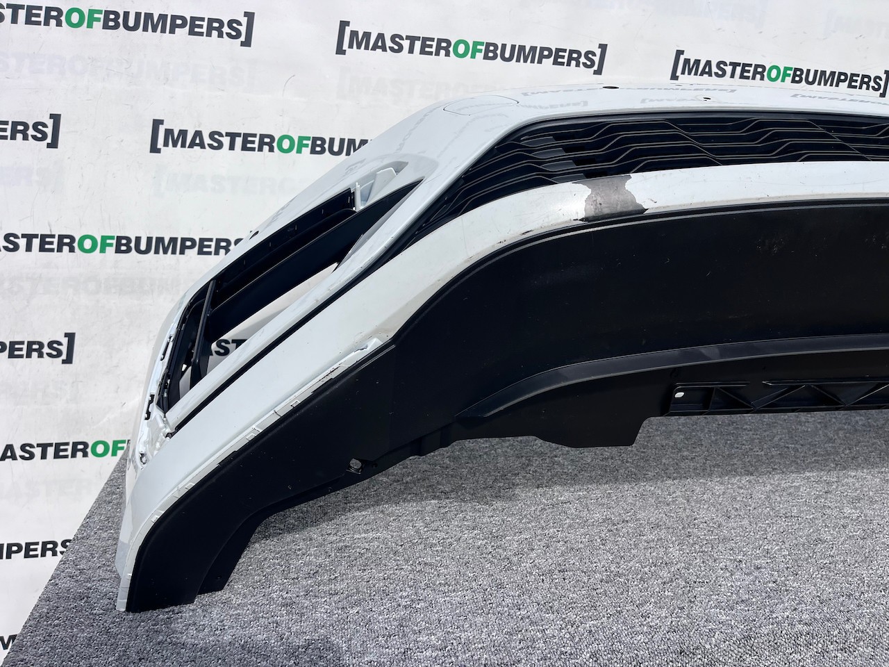 VW Golf R Line Mk7.5 Hatchba 2017-2019 Front Bumper 4 Pdc No Jets Genuine [v361]