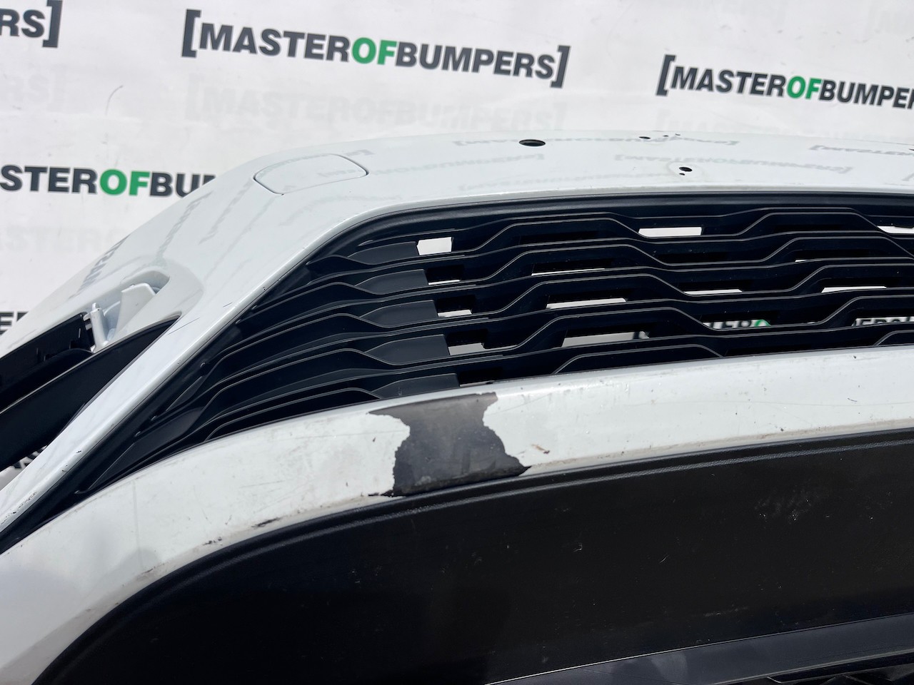 VW Golf R Line Mk7.5 Hatchba 2017-2019 Front Bumper 4 Pdc No Jets Genuine [v361]