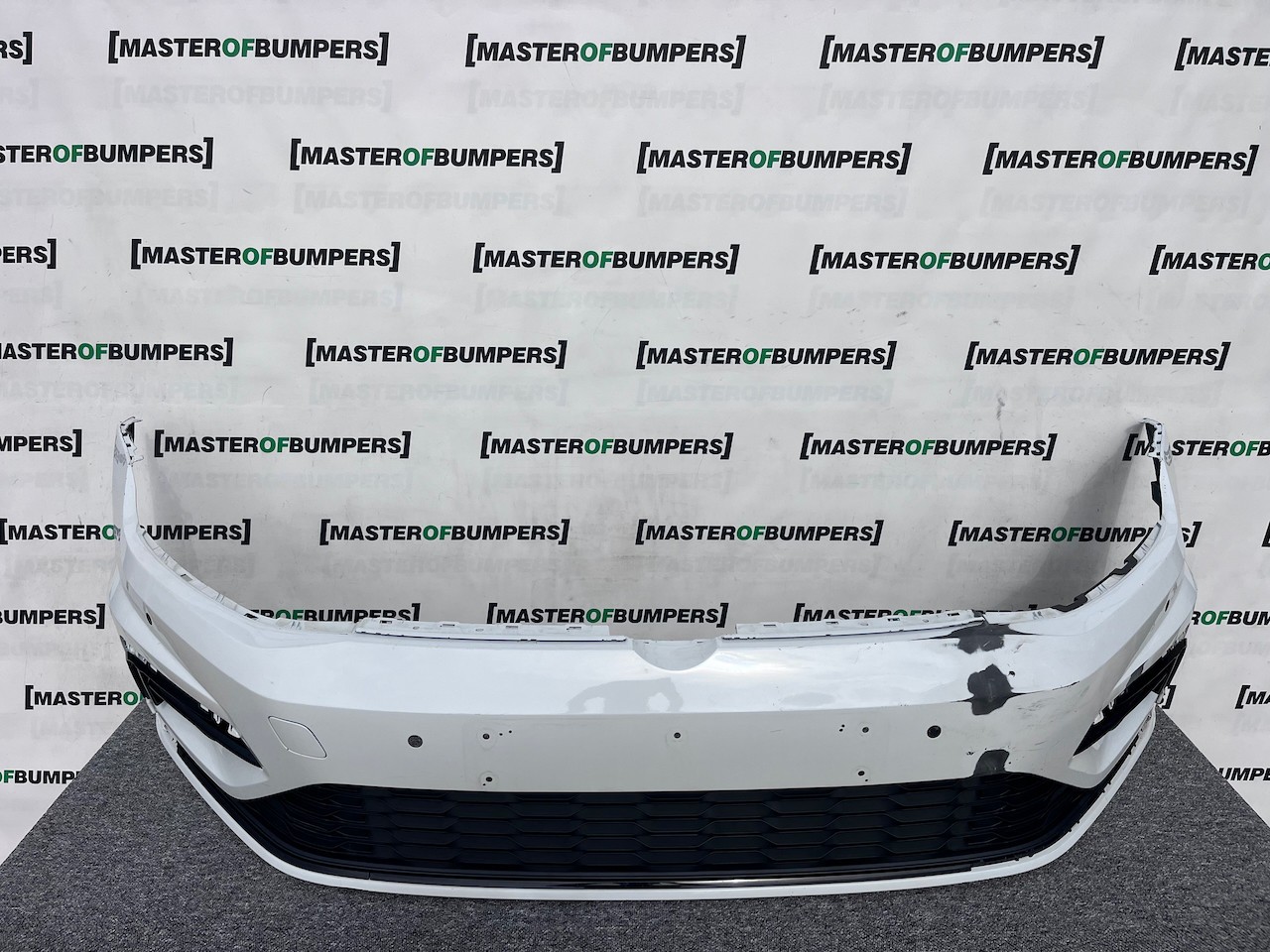VW Golf R Line Mk7.5 Hatchba 2017-2019 Front Bumper 4 Pdc No Jets Genuine [v361]