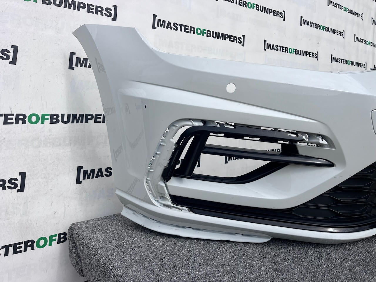 VW Golf R Line Mk7.5 Hatchba 2017-2019 Front Bumper 4 Pdc No Jets Genuine [v361]