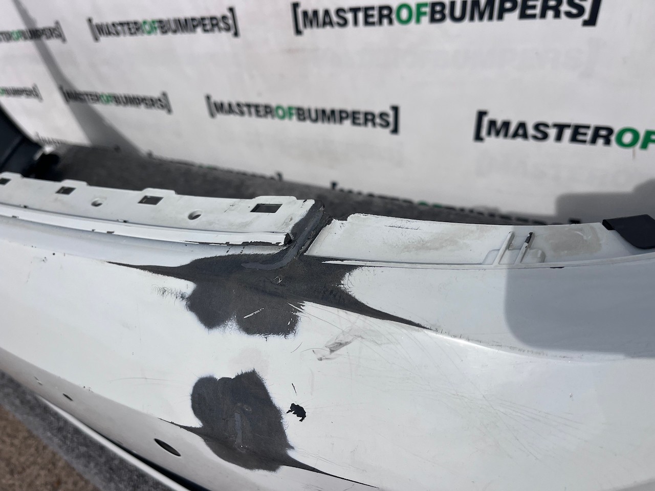 VW Golf R Line Mk7.5 Hatchba 2017-2019 Front Bumper 4 Pdc No Jets Genuine [v361]