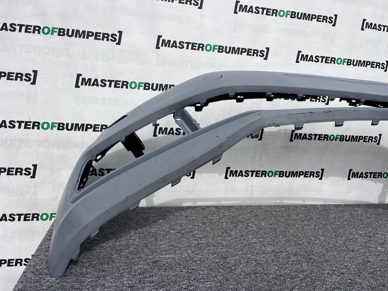 VW Touran Mk2 Mpv 2015-2022 Front Bumper In Primer No Pdc +jets Genuine [v155]