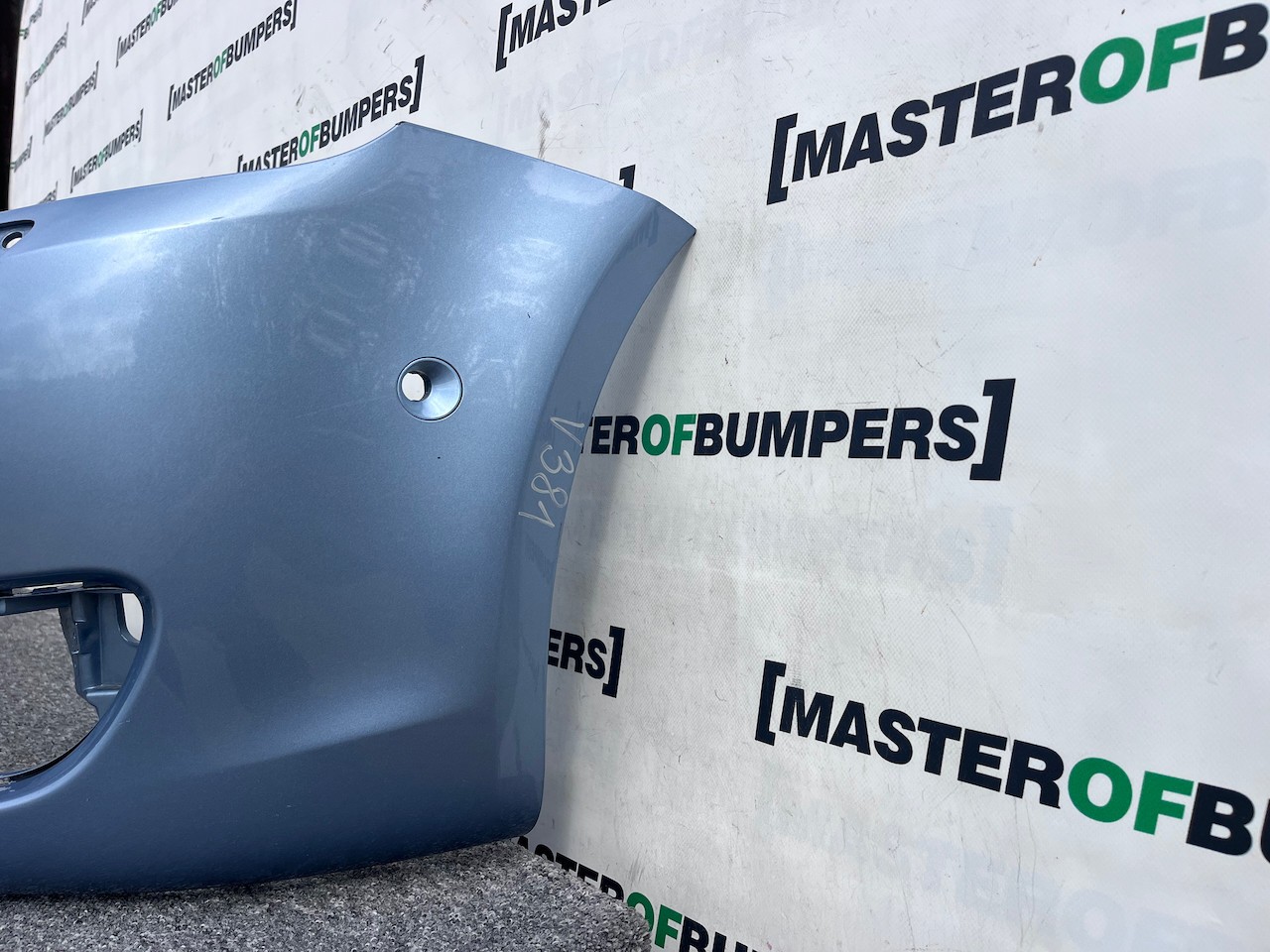 VW Golf Plus Se Mpv 2009-2013 Front Bumper 6 Pdc + Jet Genuine [v381]