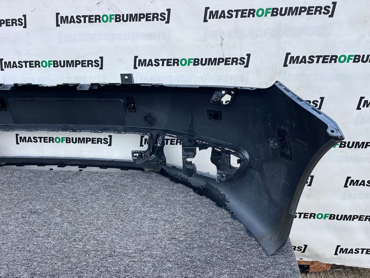 VW Golf Plus Se Mpv 2009-2013 Front Bumper 6 Pdc + Jet Genuine [v381]