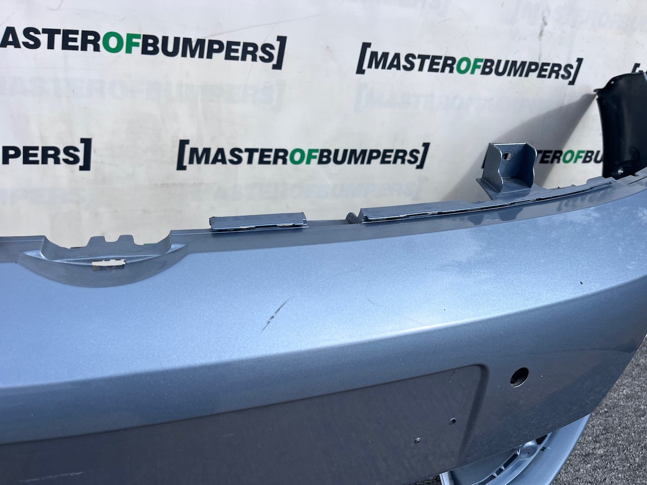 VW Golf Plus Se Mpv 2009-2013 Front Bumper 6 Pdc + Jet Genuine [v381]