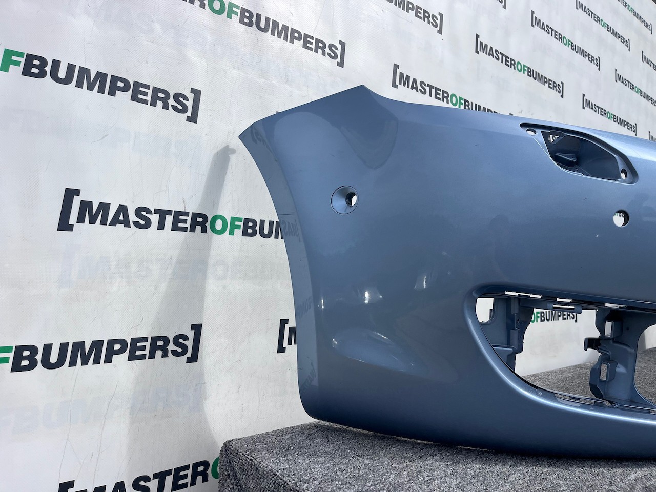 VW Golf Plus Se Mpv 2009-2013 Front Bumper 6 Pdc + Jet Genuine [v381]