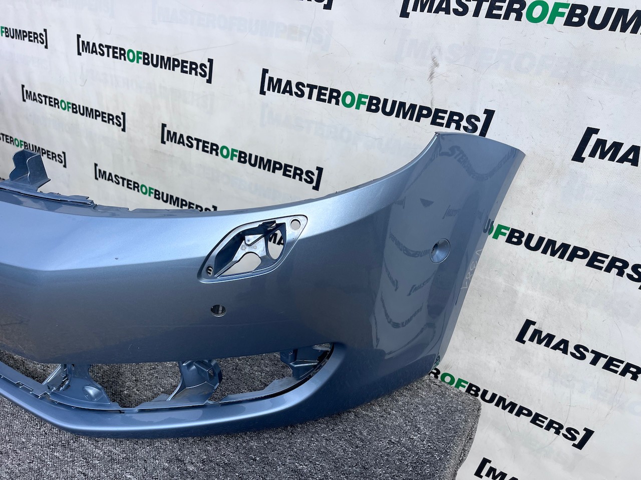 VW Golf Plus Se Mpv 2009-2013 Front Bumper 6 Pdc + Jet Genuine [v381]
