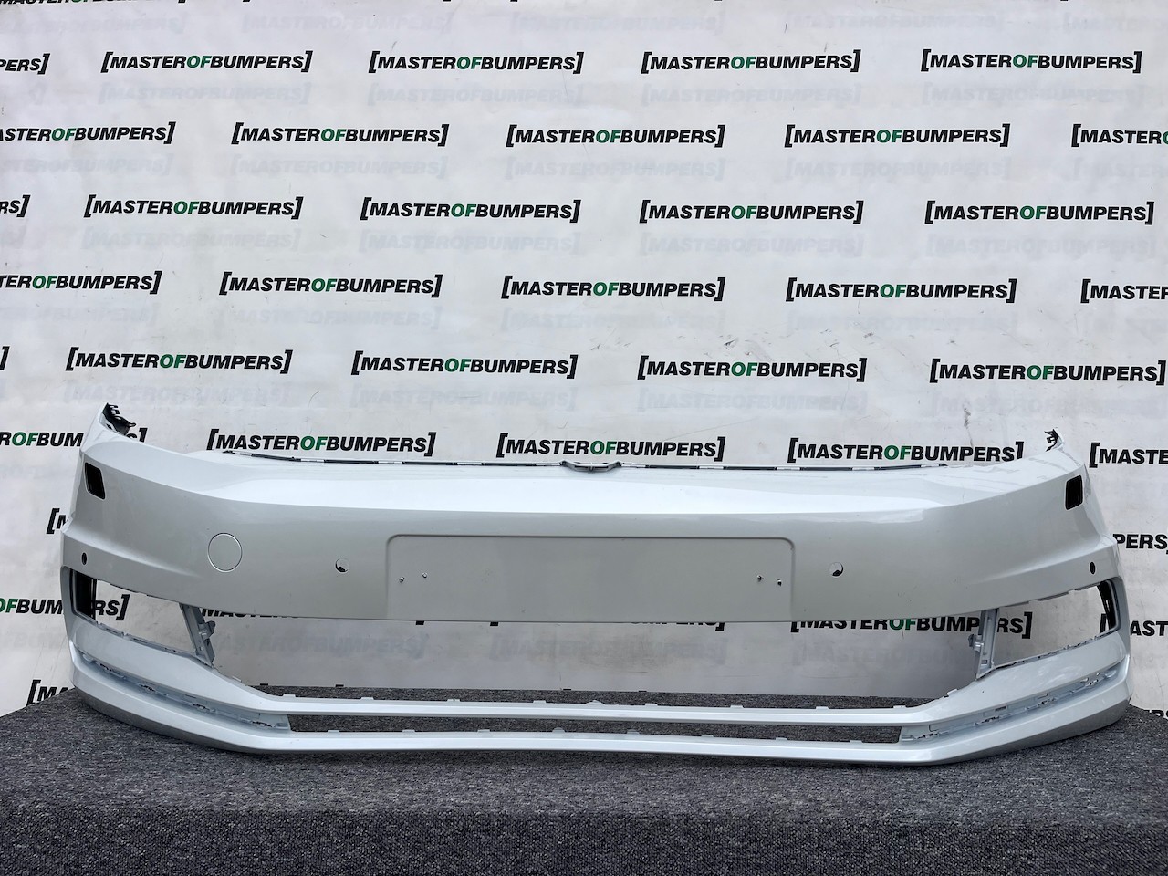 VW Touran Highline Sel Mk2 2015-2021 Front Bumper 4 Pdc + Jets Genuine [v379]