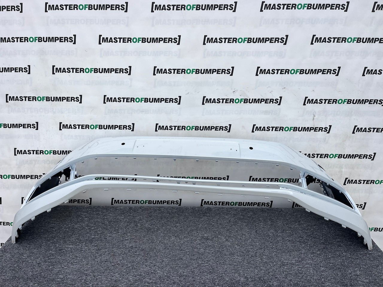 VW Touran Highline Sel Mk2 2015-2021 Front Bumper 4 Pdc + Jets Genuine [v379]