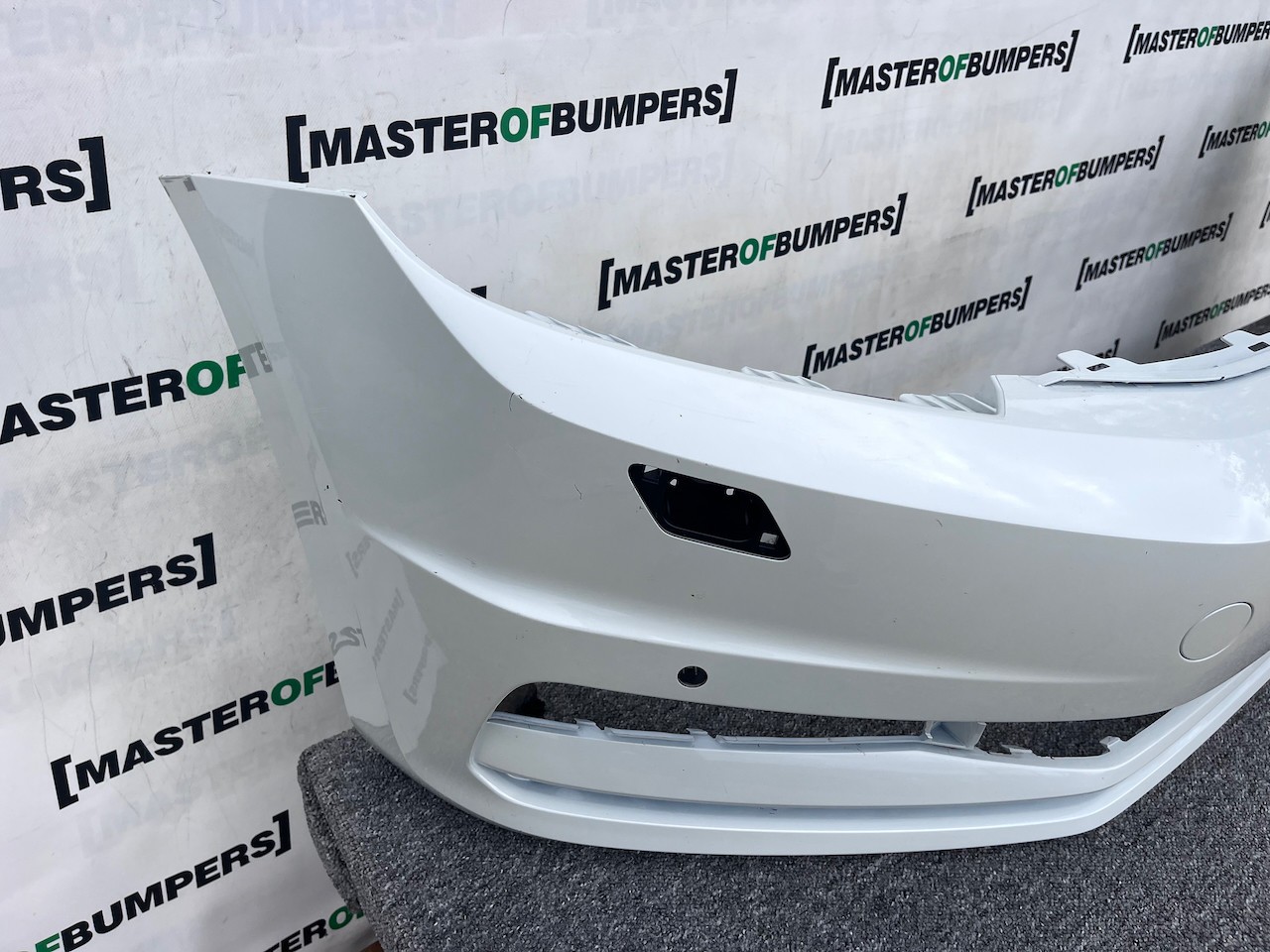 VW Touran Highline Sel Mk2 2015-2021 Front Bumper 4 Pdc + Jets Genuine [v379]