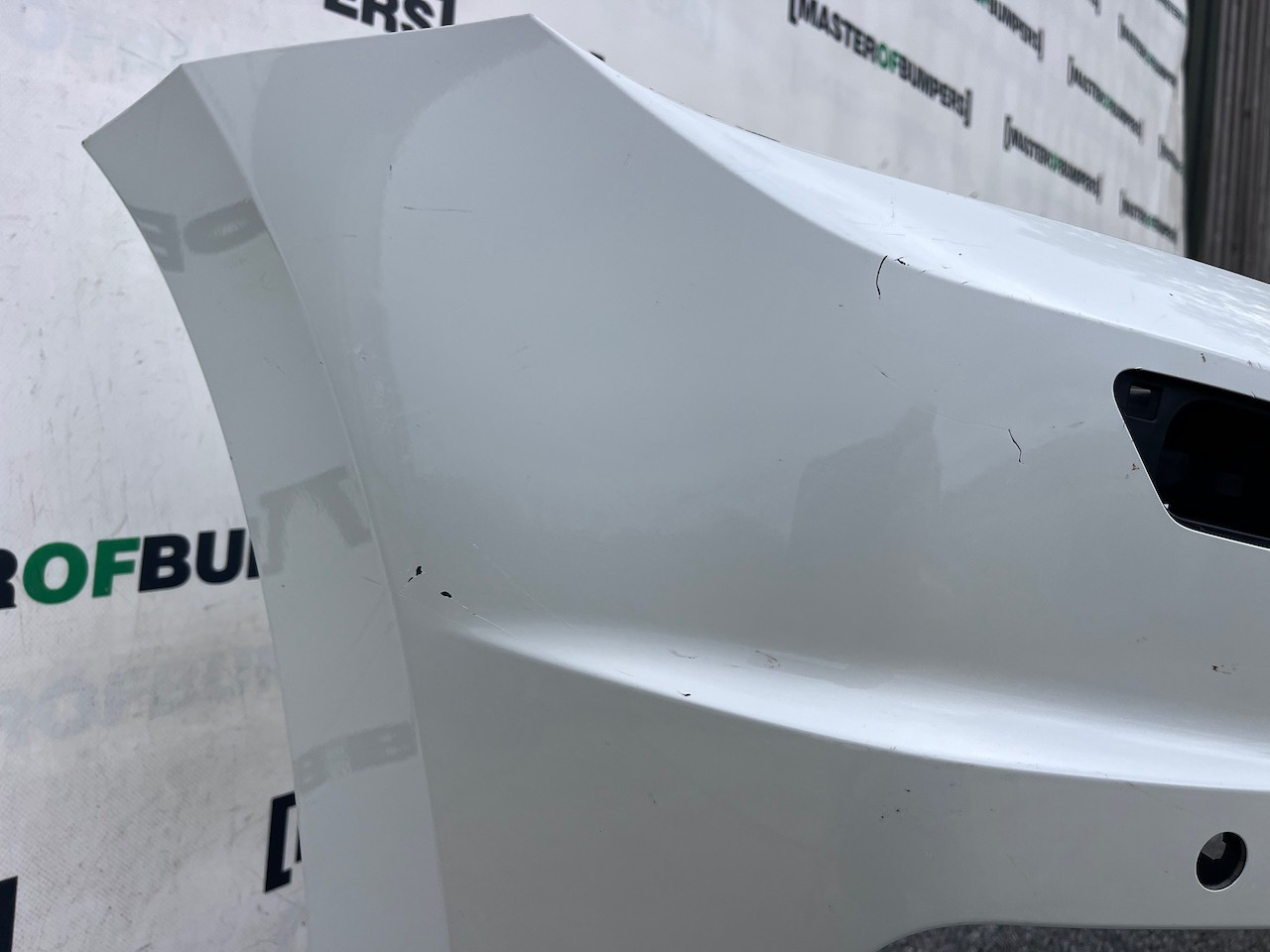 VW Touran Highline Sel Mk2 2015-2021 Front Bumper 4 Pdc + Jets Genuine [v379]