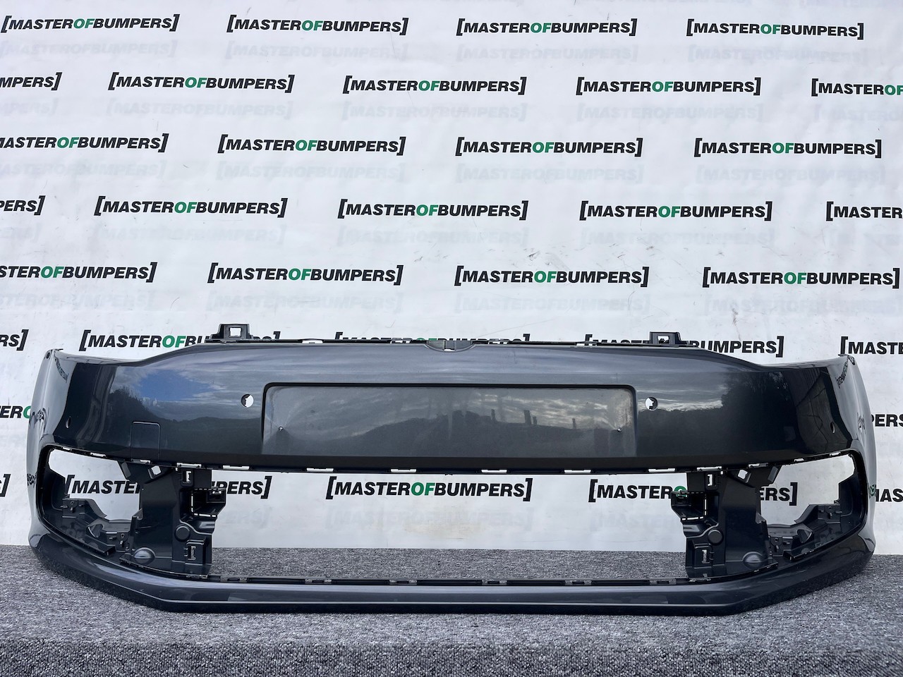 VW Polo Se Bluemotion 6c 2014-2017 Front Bumper 4 Pdc No Jets Genuine [v383]