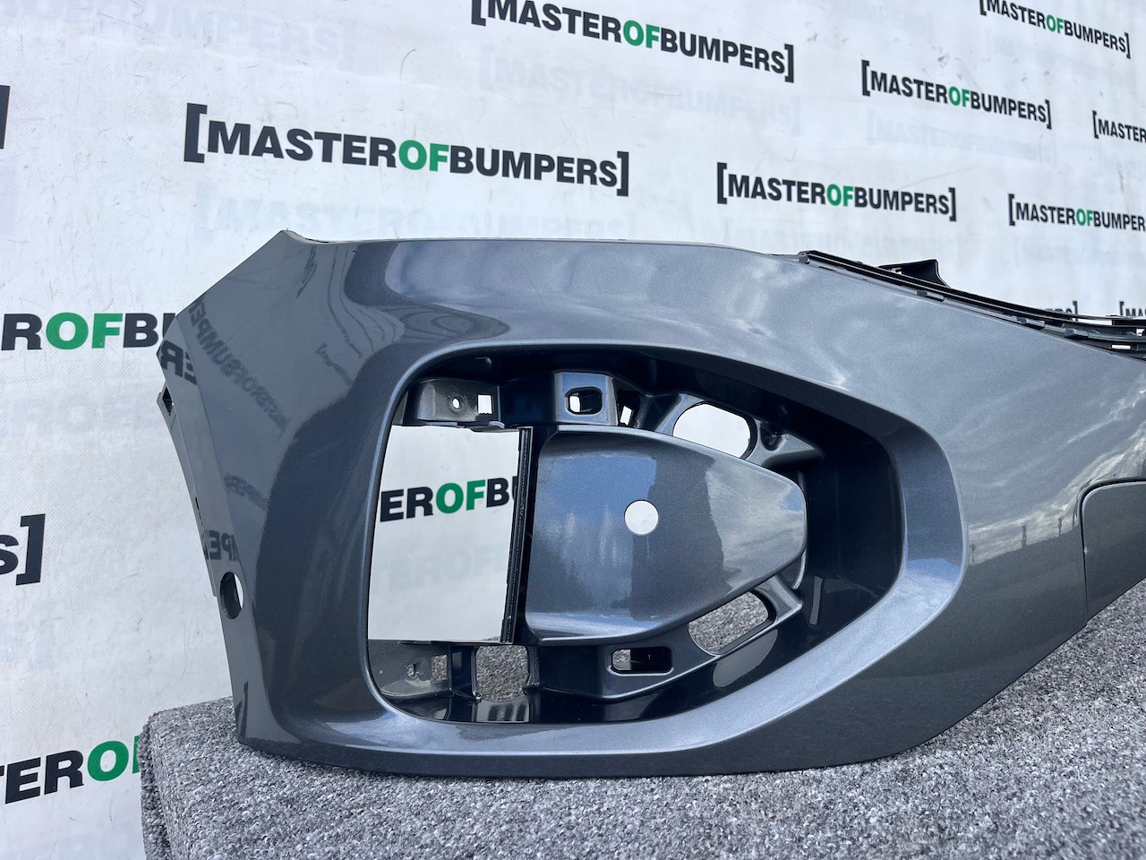 VW T-roc Troc Tfsi Evo Life Style 2022-2025 Front Bumper 4 Pdc Genuine [v386]