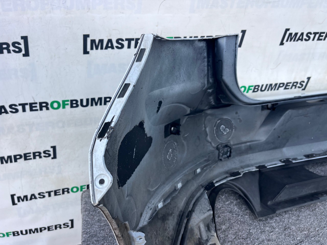 VW Golf Gti Gtd Mk7.5 Lift Hatchback 2017-2019 Rear Bumper 4 Pdc Genuine [v393]