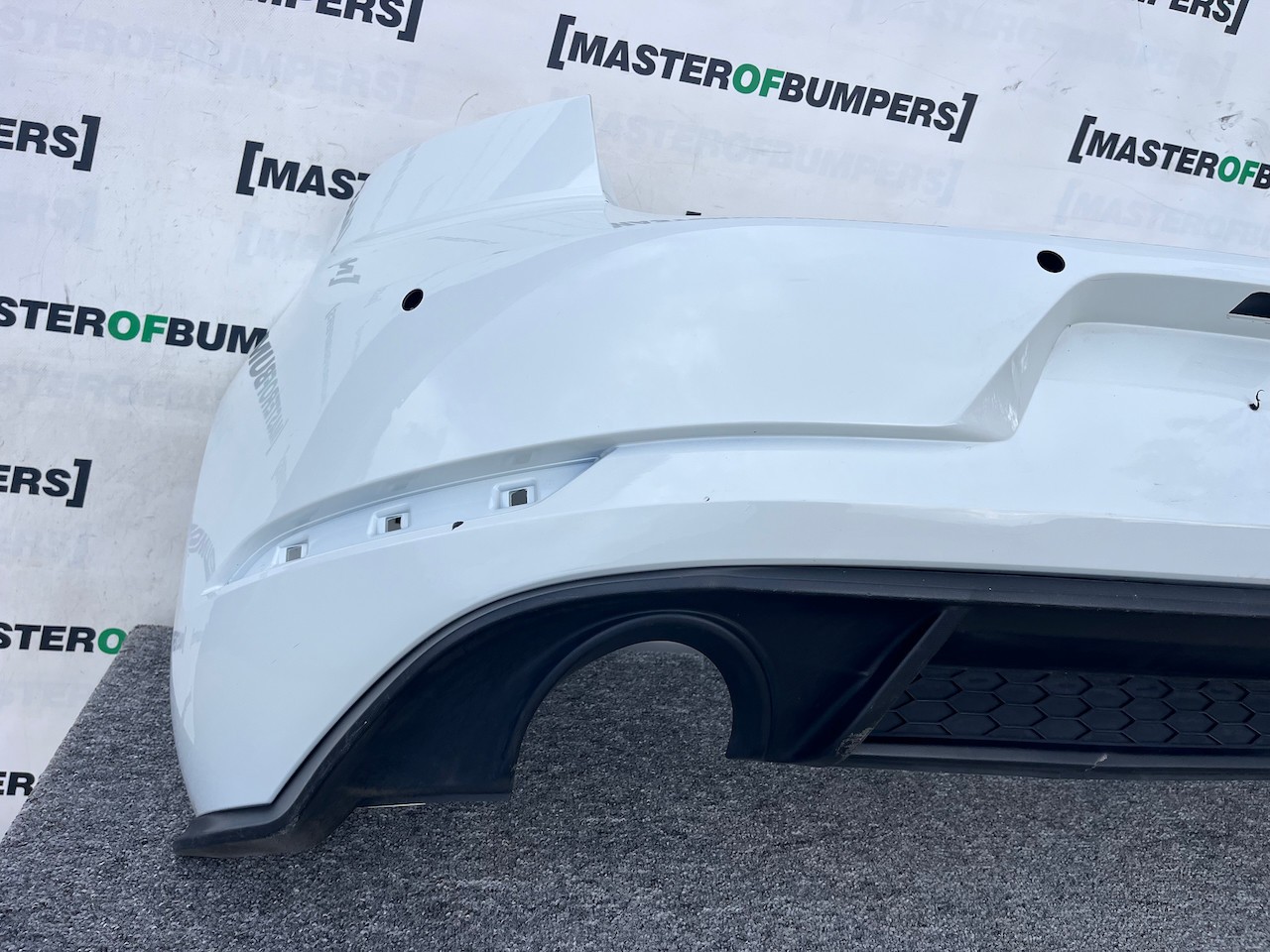 VW Golf Gti Gtd Mk7.5 Lift Hatchback 2017-2019 Rear Bumper 4 Pdc Genuine [v393]