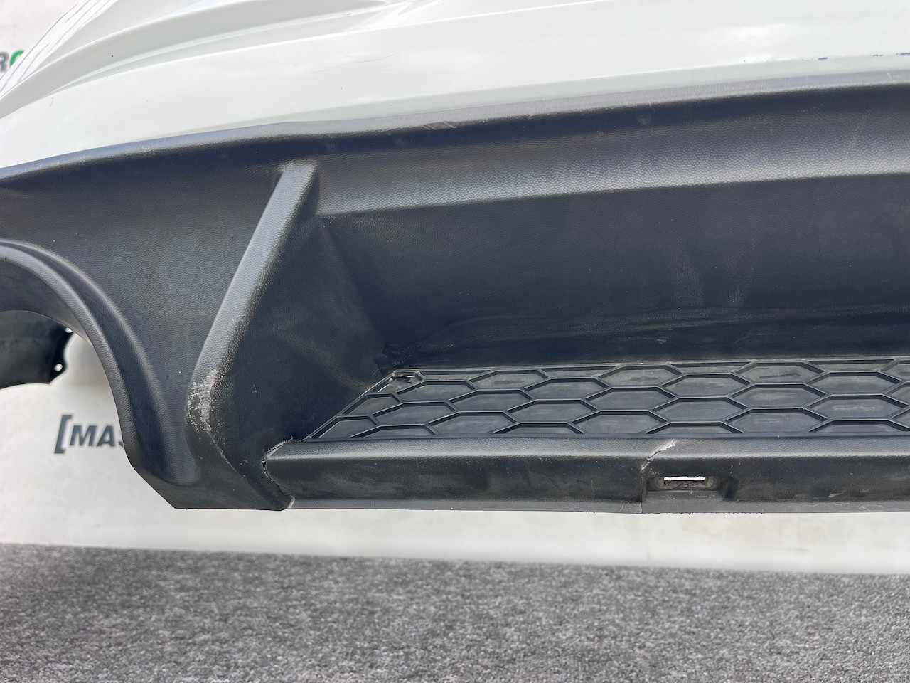 VW Golf Gti Gtd Mk7.5 Lift Hatchback 2017-2019 Rear Bumper 4 Pdc Genuine [v393]