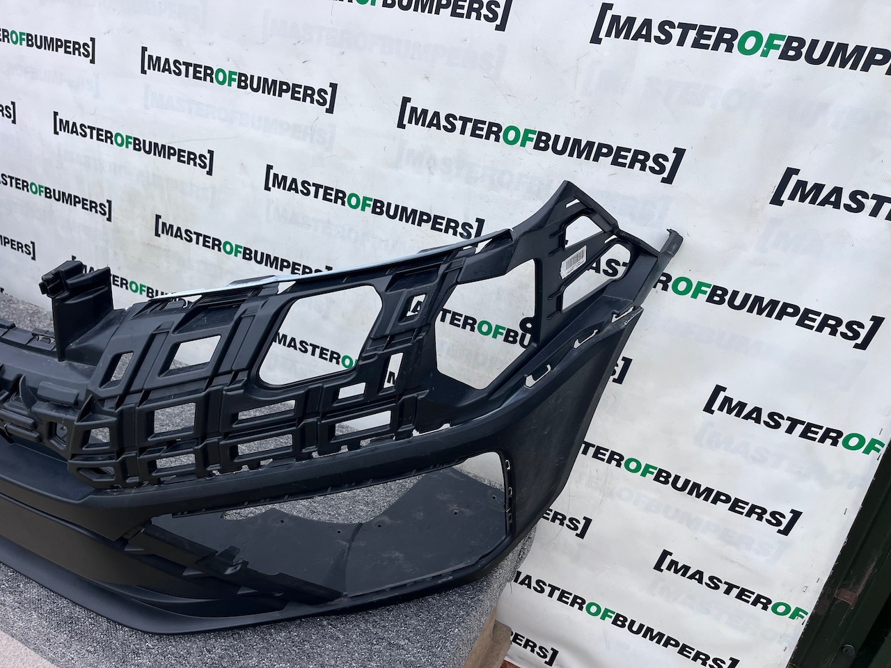 VW Crafter Man Tge Lift 2023-on Front Bumper 4 Pdc Textured Genuine [v394]