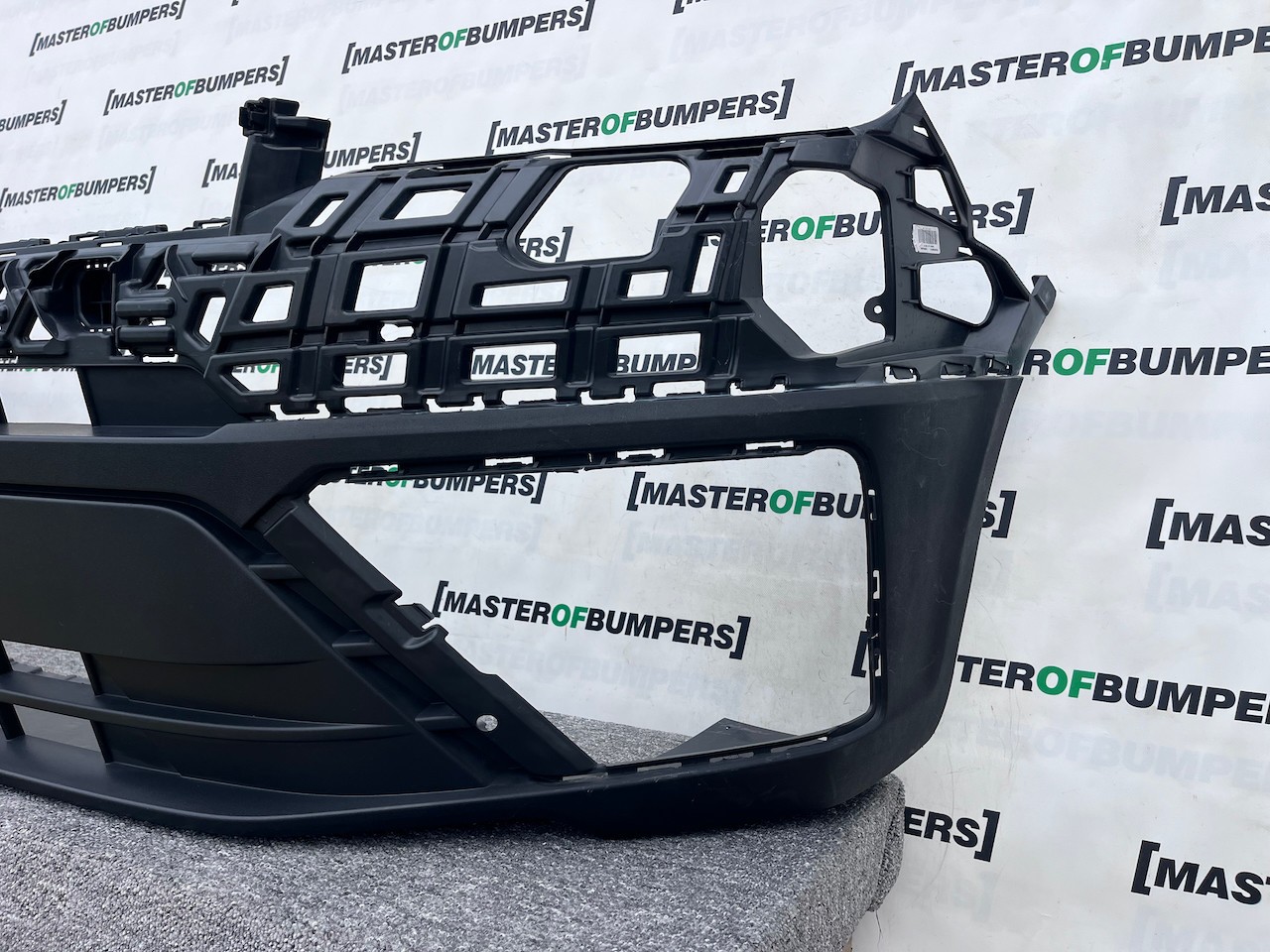 VW Crafter Man Tge Lift 2023-on Front Bumper 4 Pdc Textured Genuine [v394]