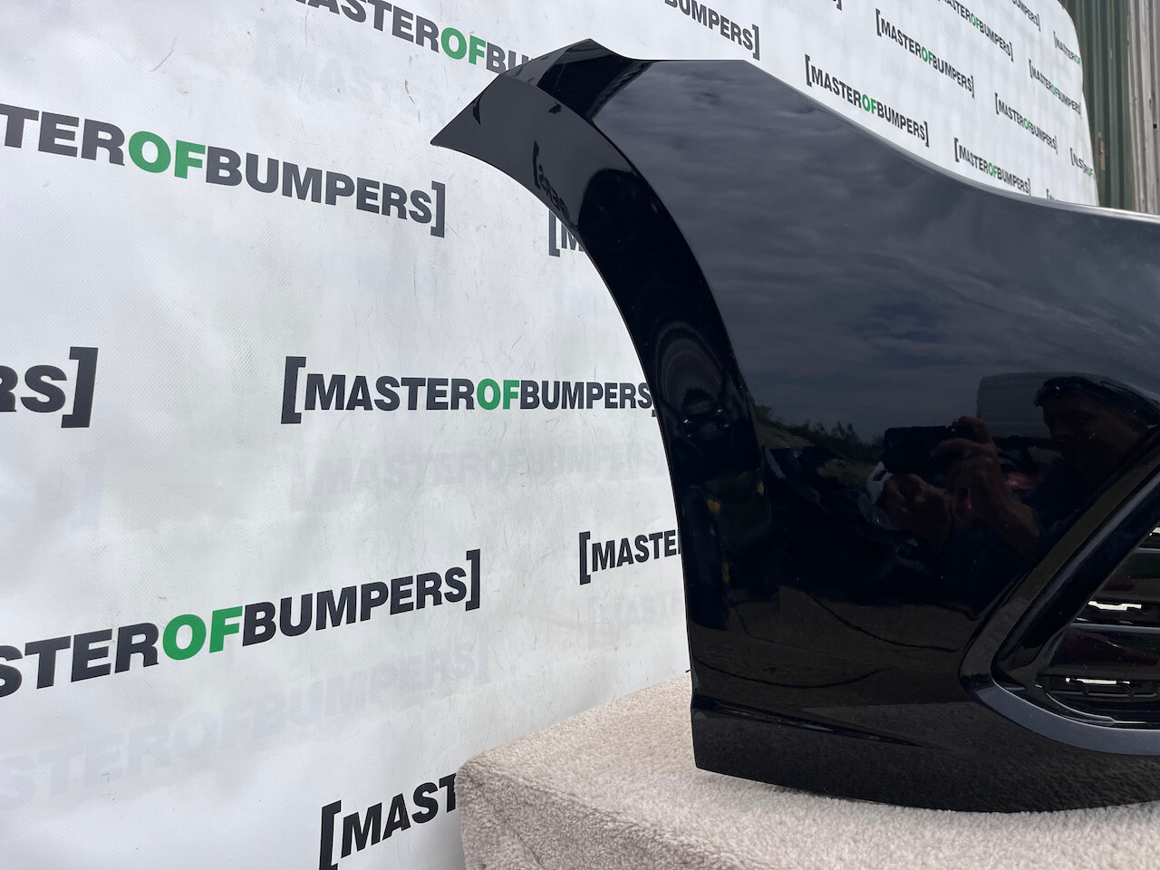 VW Golf Life Se Mk8 Hatchback 2020-2024 Front Bumper Black Genuine [v64]