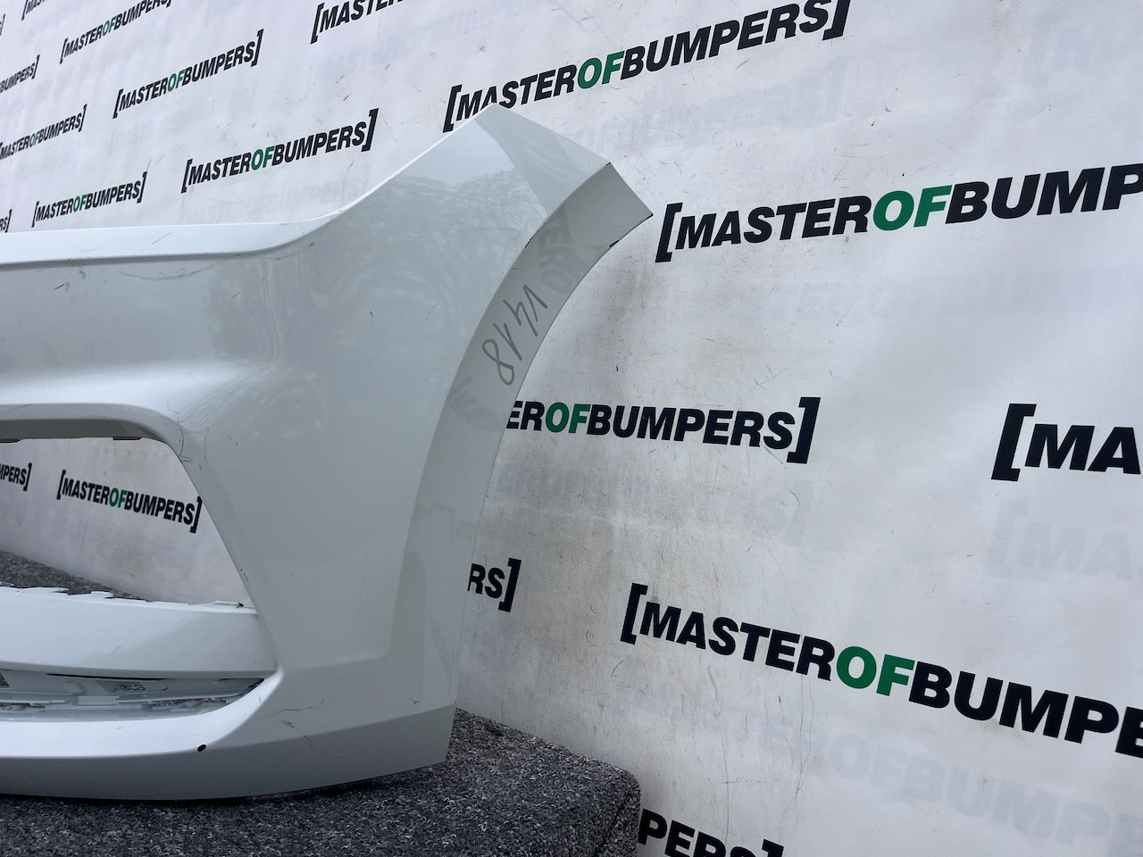 VW Polo Bluemotion Hatchback 2017-2021 Front Bumper No Pdc Genuine [v418]