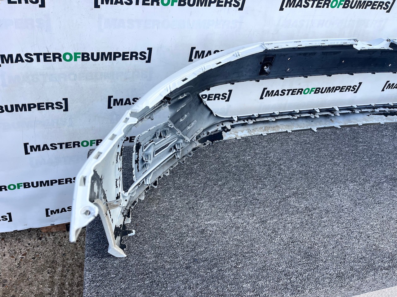 VW Golf Gte Hybrid Mk7.5 Hatchb 2017-2019 Front Bumper 4 Pdc Jets Genuine [v437]