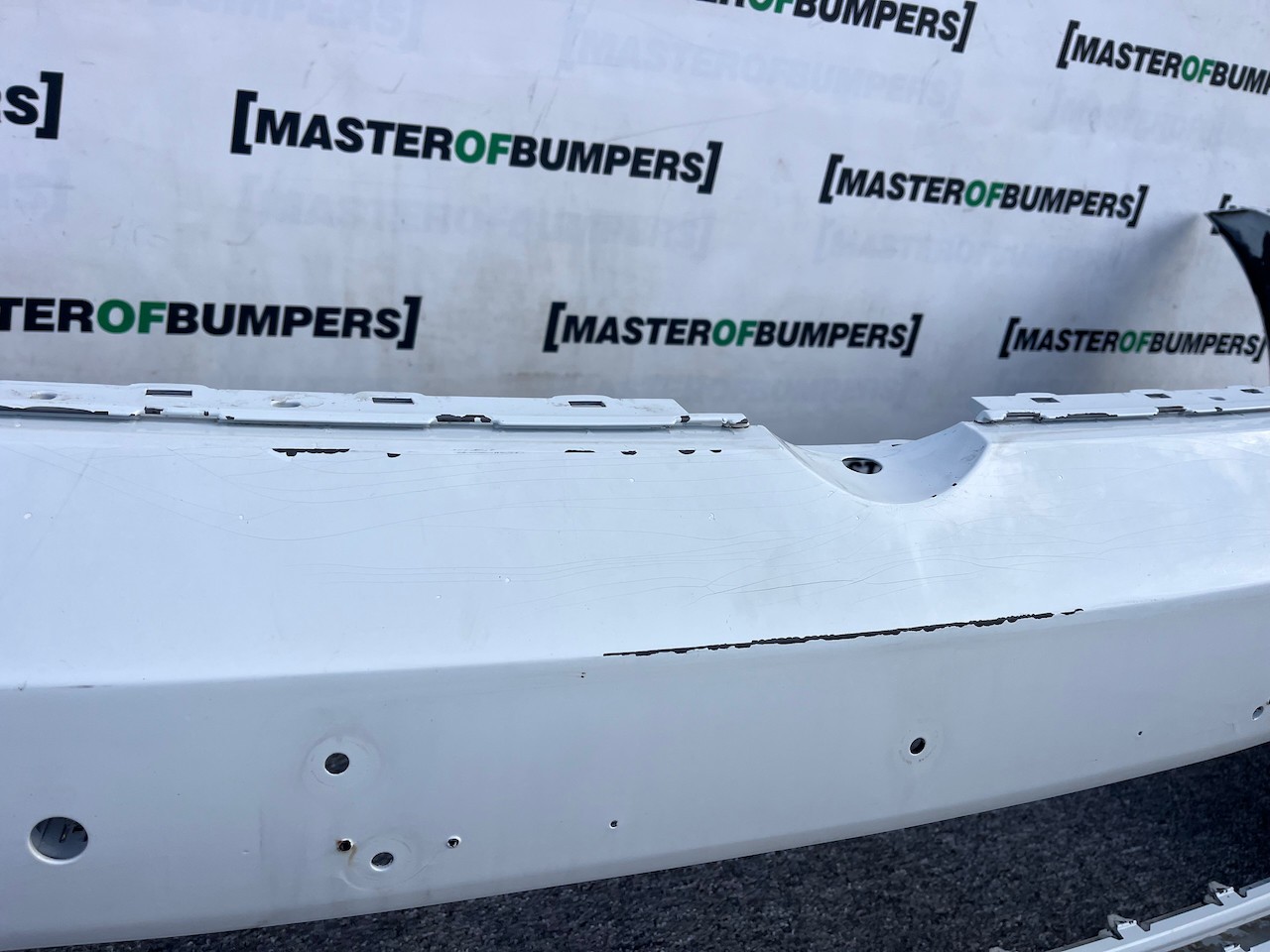 VW Golf Gte Hybrid Mk7.5 Hatchb 2017-2019 Front Bumper 4 Pdc Jets Genuine [v437]