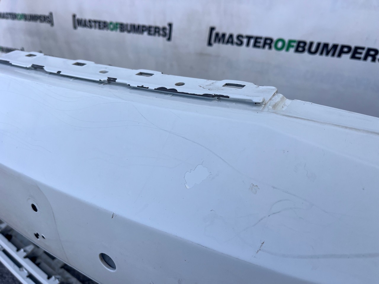 VW Golf Gte Hybrid Mk7.5 Hatchb 2017-2019 Front Bumper 4 Pdc Jets Genuine [v437]