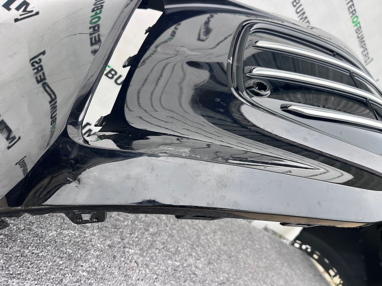 VW Tiguan Style Life Match Mk3 Estate 2024-on Front Bumper 4 Pdc Genuine [v423]