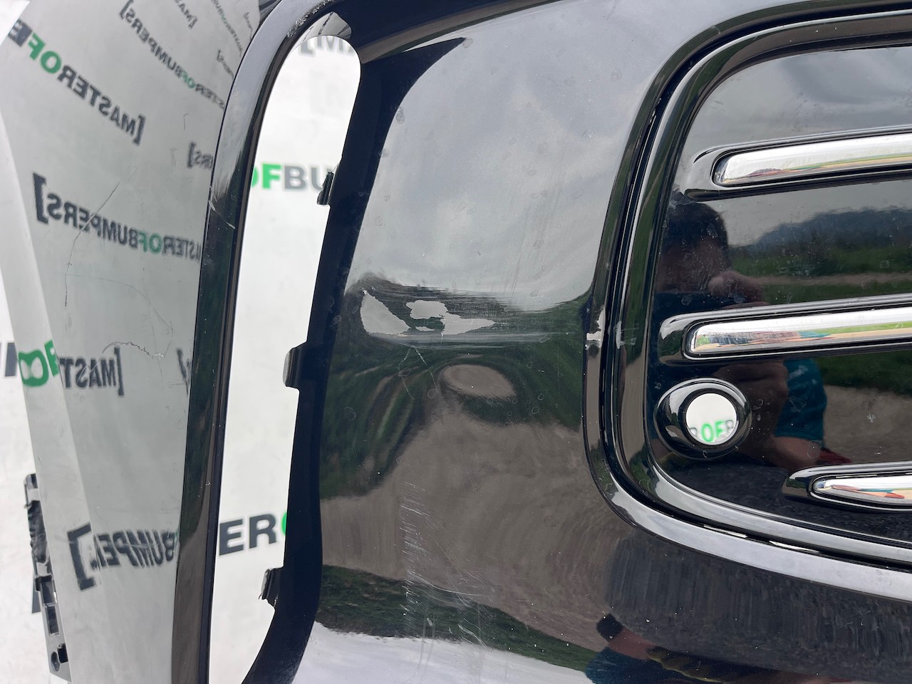 VW Tiguan Style Life Match Mk3 Estate 2024-on Front Bumper 4 Pdc Genuine [v423]