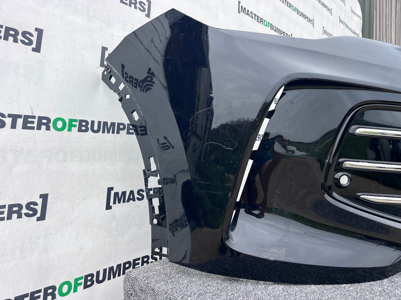 VW Tiguan Style Life Match Mk3 Estate 2024-on Front Bumper 4 Pdc Genuine [v423]