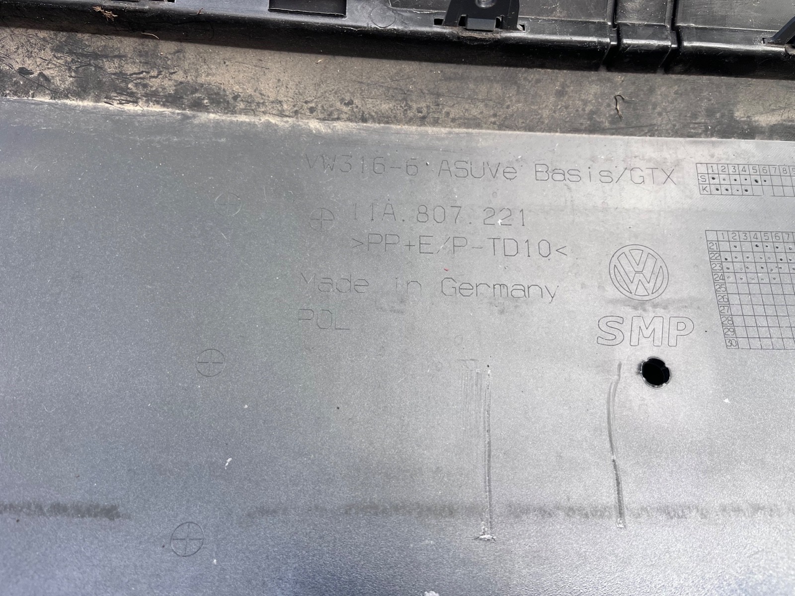 VW Id4 Id.4 Life Max 2021-on Front Bumper 6 Pdc Genuine [v247]