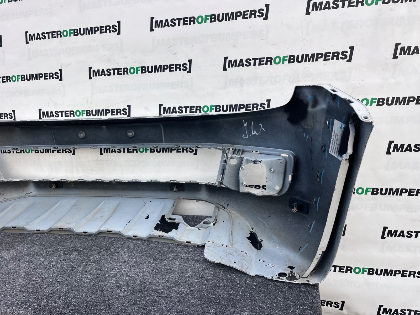 VW Amarok Mk1 Pre-facelift 2010-2015 Front Bumper 4 Pdc Genuine [v459]