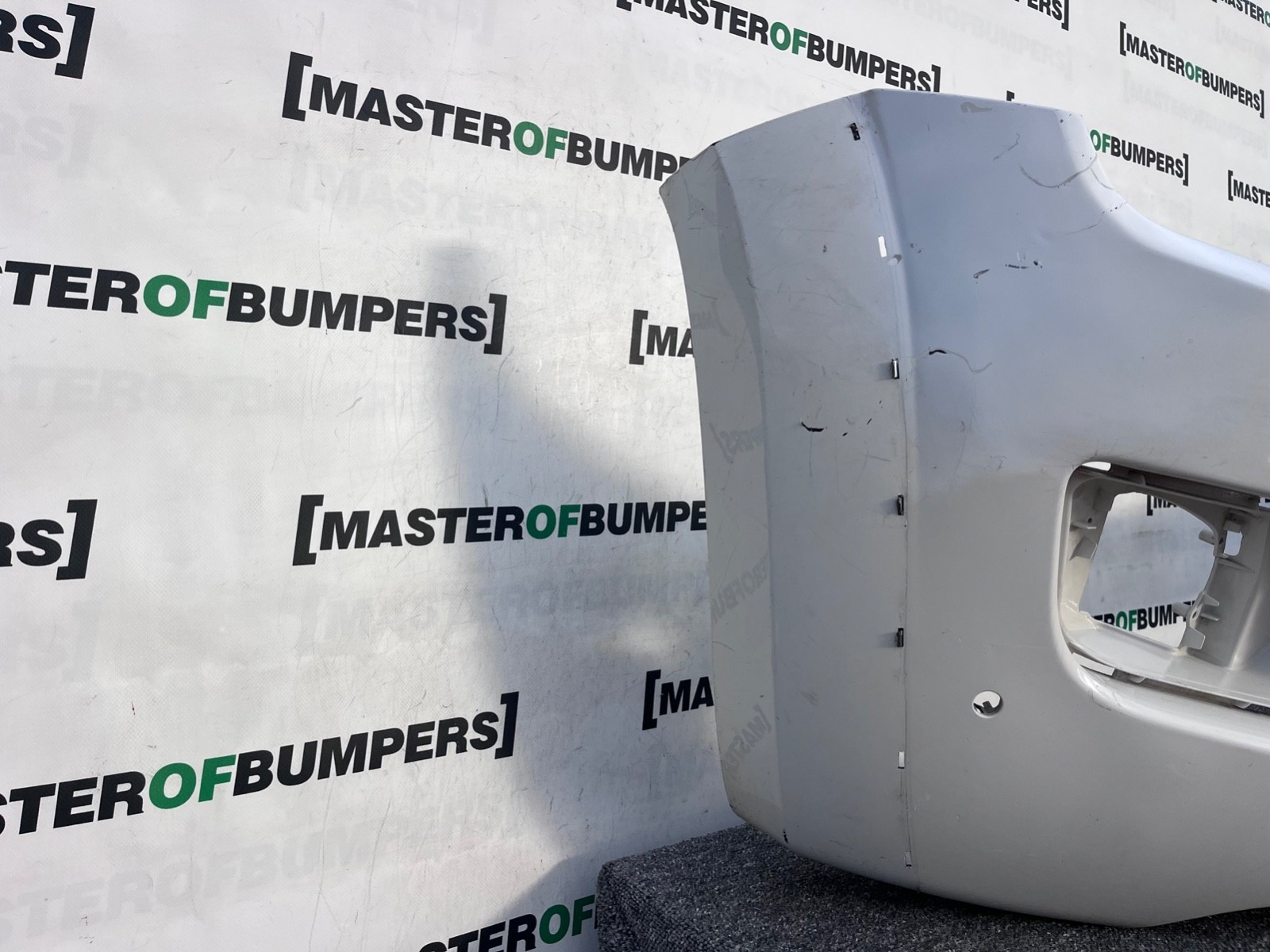 VW Amarok Mk1 Pre-facelift 2010-2015 Front Bumper 4 Pdc Genuine [v459]