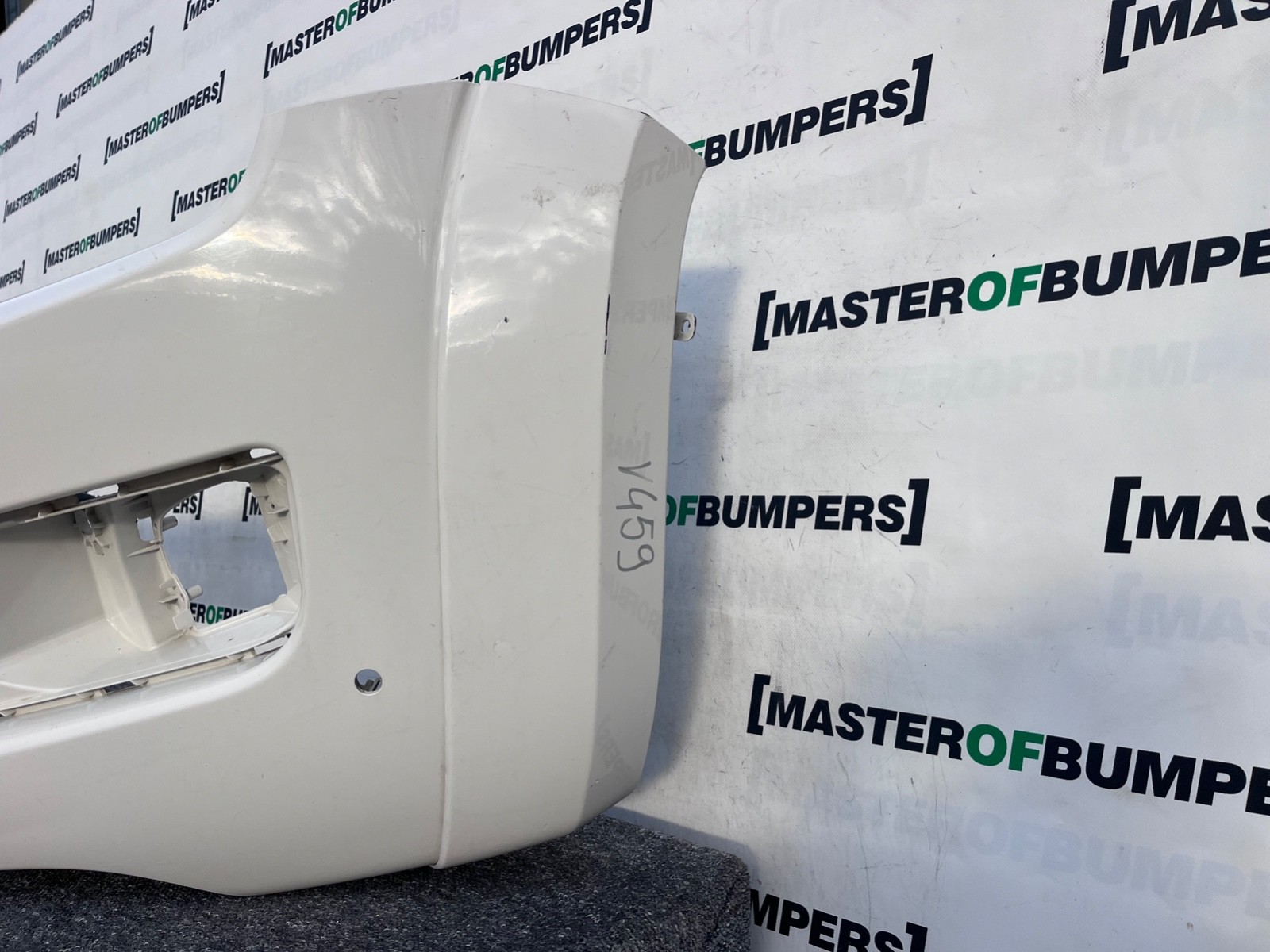 VW Amarok Mk1 Pre-facelift 2010-2015 Front Bumper 4 Pdc Genuine [v459]