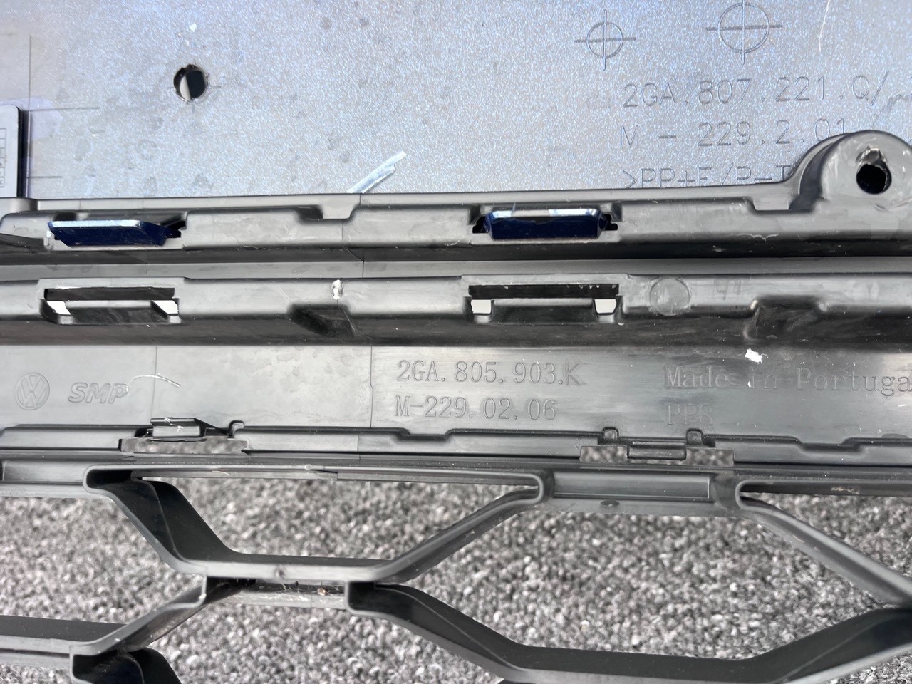 VW T-roc Troc Tfsi Evo Life Style 2022-2025 Front Bumper 6 Pdc Genuine [v470]