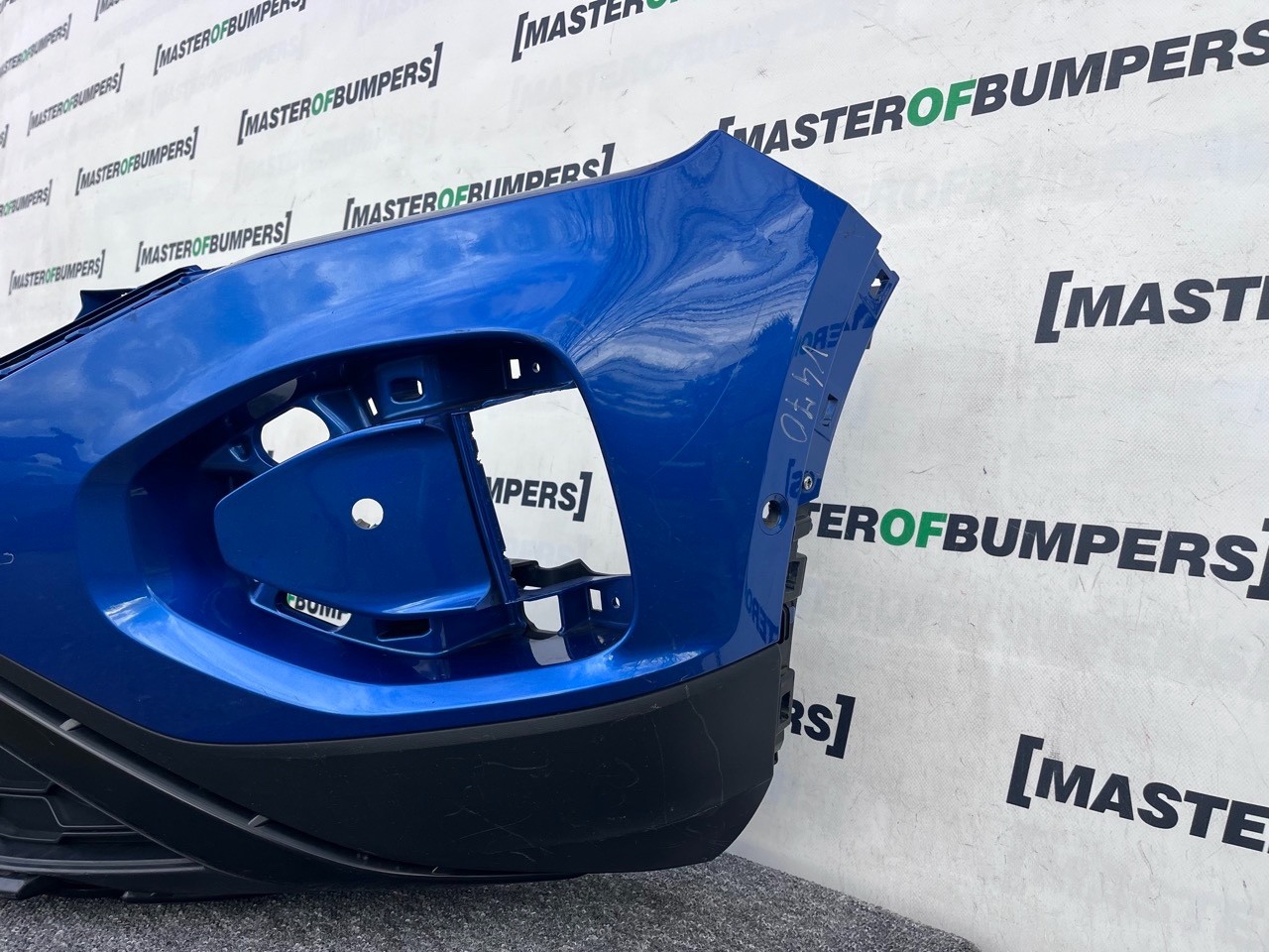 VW T-roc Troc Tfsi Evo Life Style 2022-2025 Front Bumper 6 Pdc Genuine [v470]