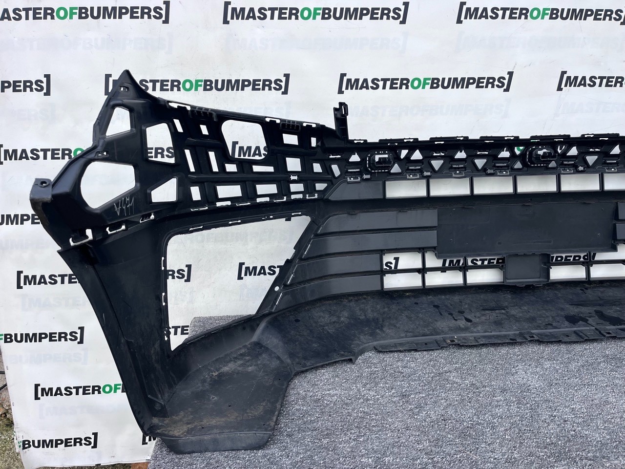 VW Crafter Mk2 2017-2022 Front Bumper 7c0807221 Genuine [v471]
