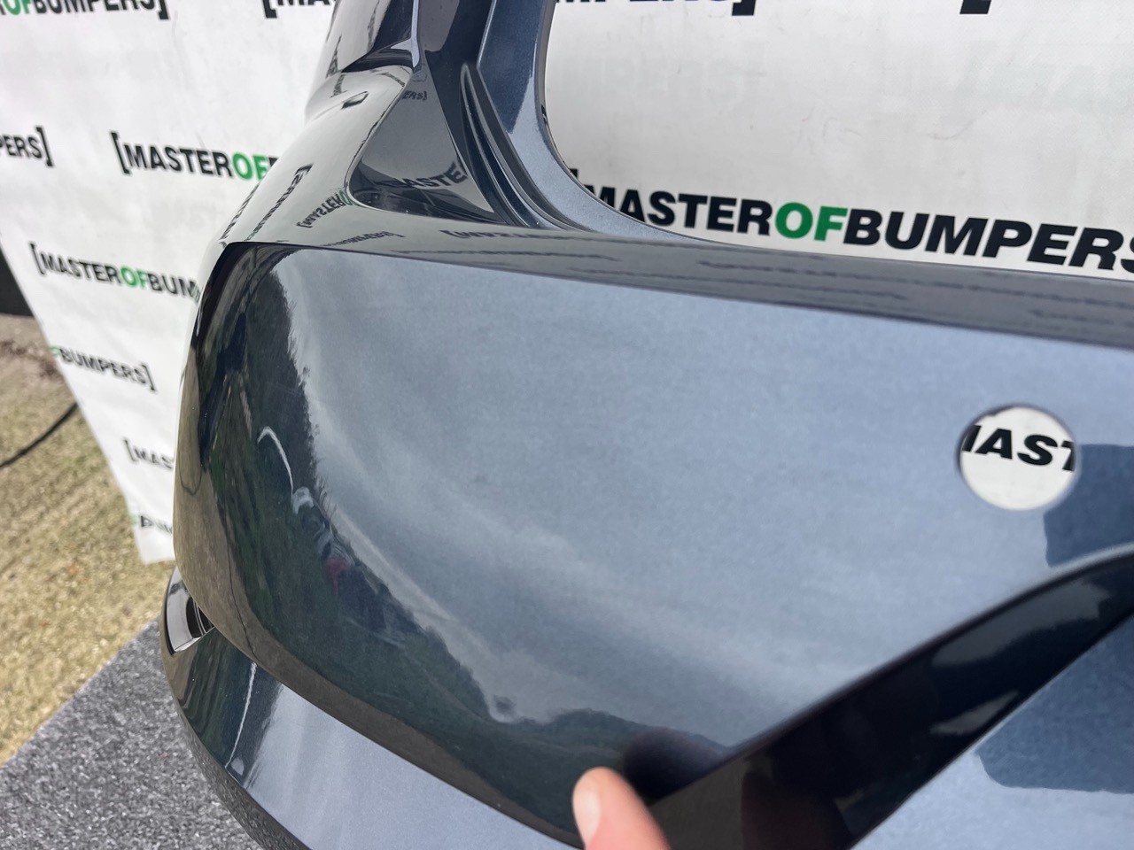 VW Golf Se Hatchback Mk7.5 (mk7 Lift) 2017-2020 Rear Bumper 4 Pdc Genuine [v475]