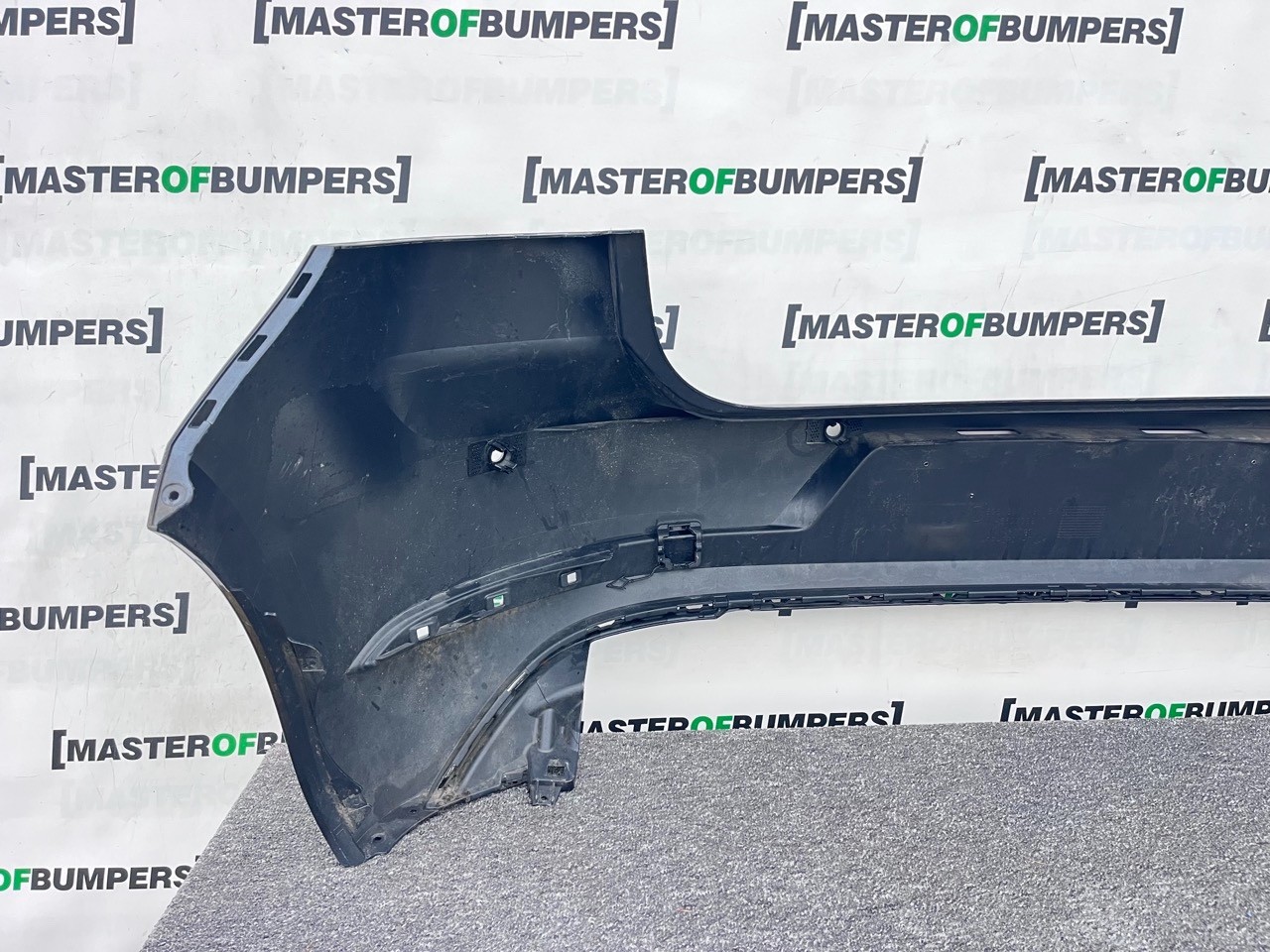 VW Golf Se Hatchback Mk7.5 (mk7 Lift) 2017-2020 Rear Bumper 4 Pdc Genuine [v475]