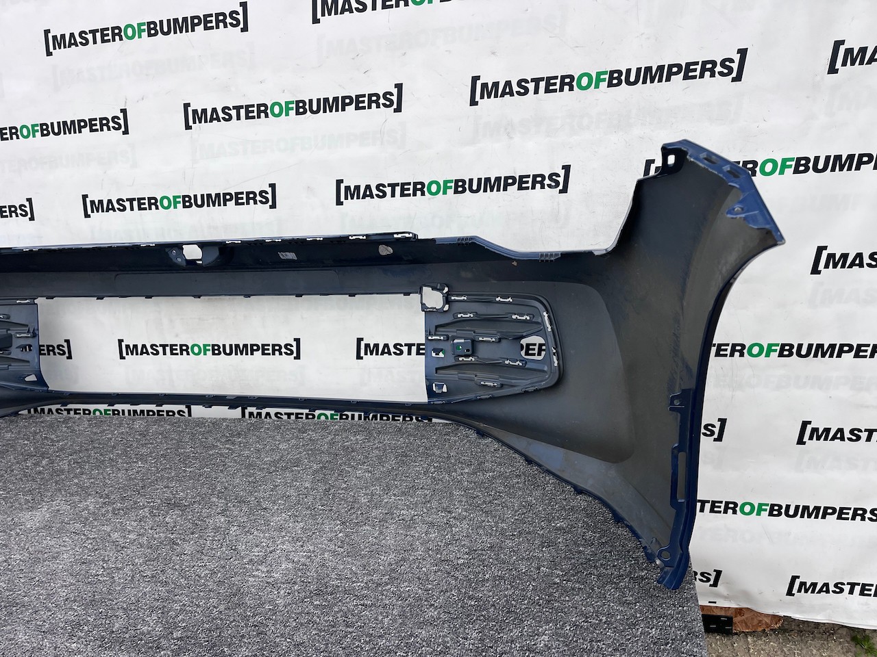 VW Golf Se Style Mk8 Lift Hatchback 2024-on Front Bumper 4 Pdc Genuine [v455]